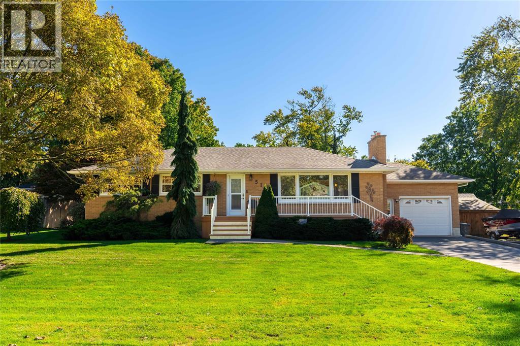 512 ZONE STREET Plympton-Wyoming Ontario Canada Sale residential Kevin Thompson RE/MAX PRIME PROPERTIES UNIQUE GROUP, BROKERAGE