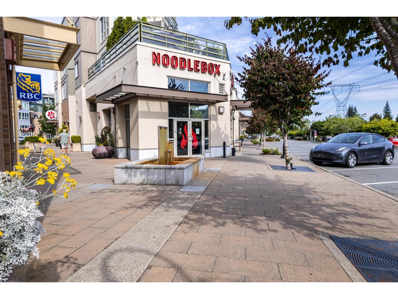 110 15785 CROYDON DRIVE Surrey British Columbia Canada Sale commercial Renée Kehayas Team 3000 Realty Ltd.