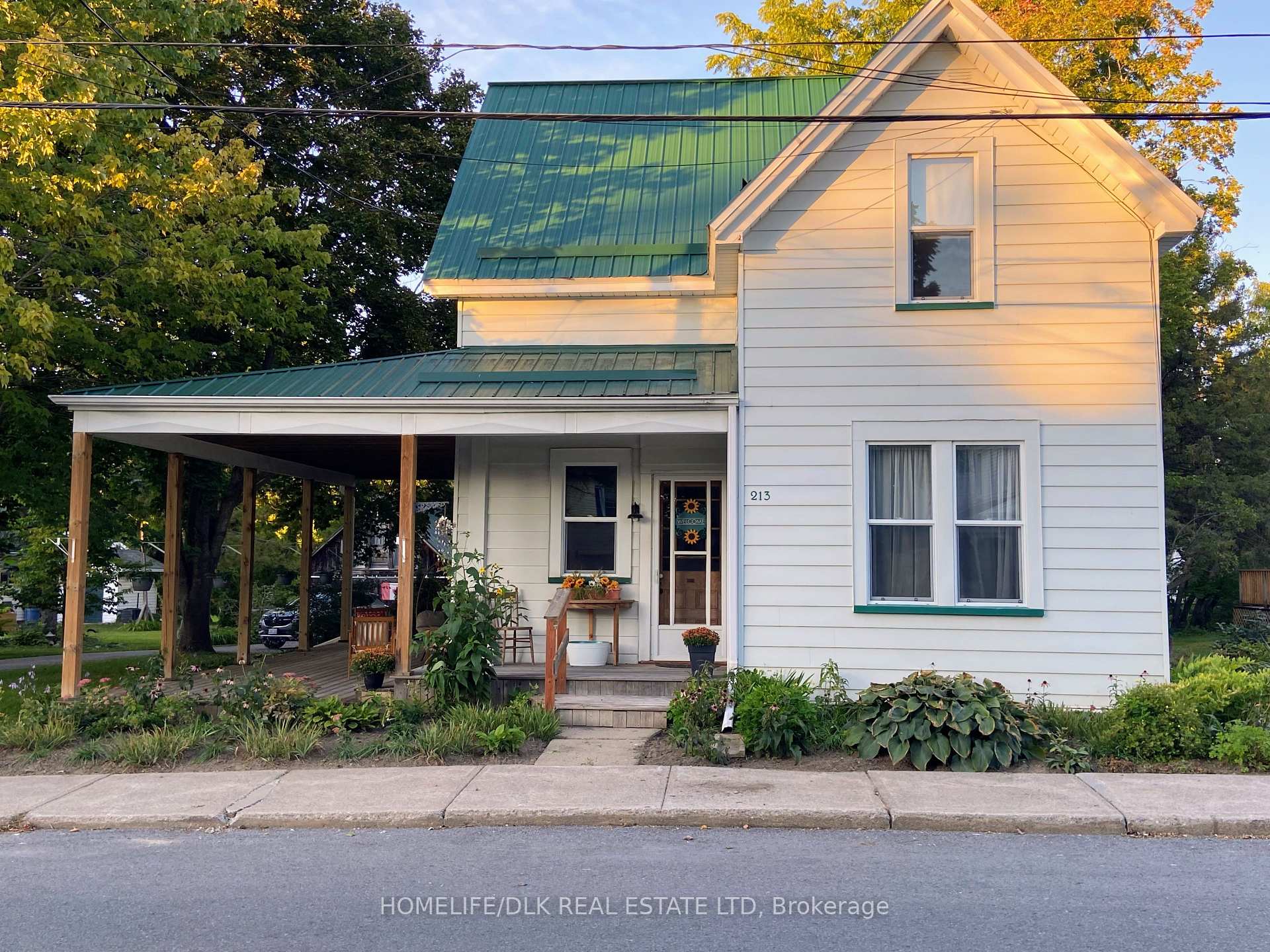 213 Joseph Street North Grenville Ontario Canada Sale residential Hillary Kaert HomeLife/DLK Real Estate Ltd., Brokerage*