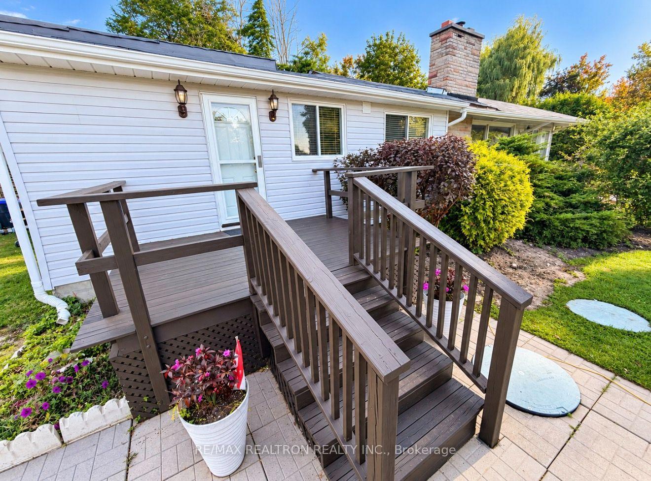 3944 Lakeview Road Innisfil Ontario Canada Rent residential RON COMMODORE RE/MAX Realtron Realty, Inc. Brokerage*