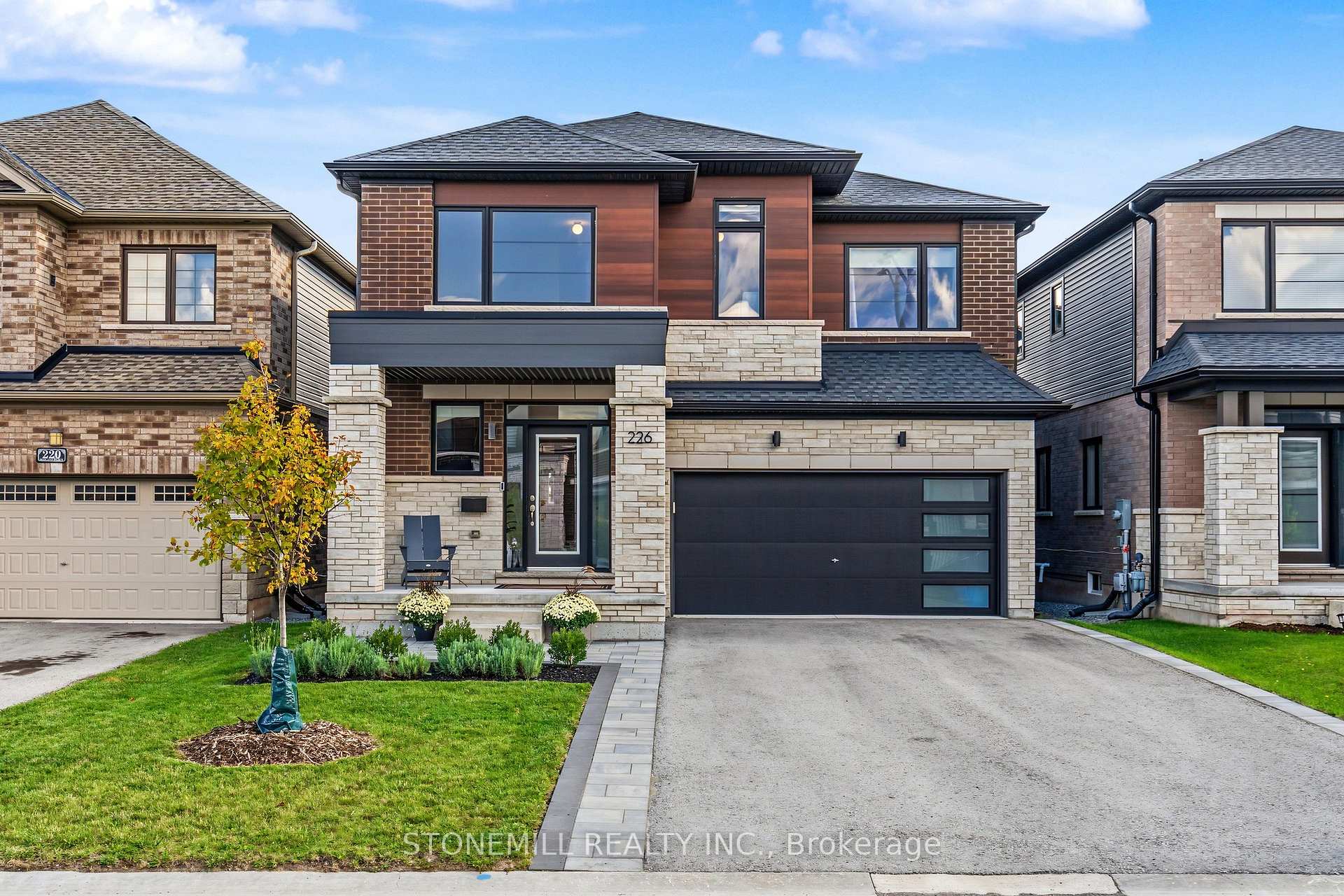 226 Midland Place Welland Ontario Canada Sale residential Ron Wood STONEMILL REALTY INC. / STONEMILL DESIGN BUILD