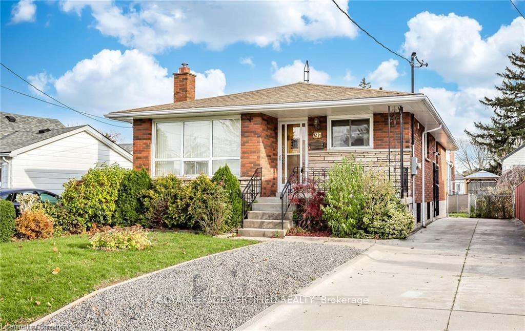 197 Craigroyston Road Hamilton Ontario Canada Sale residential Florina Craiu-Botan Royal Lepage Certified Realty, Brokerage*