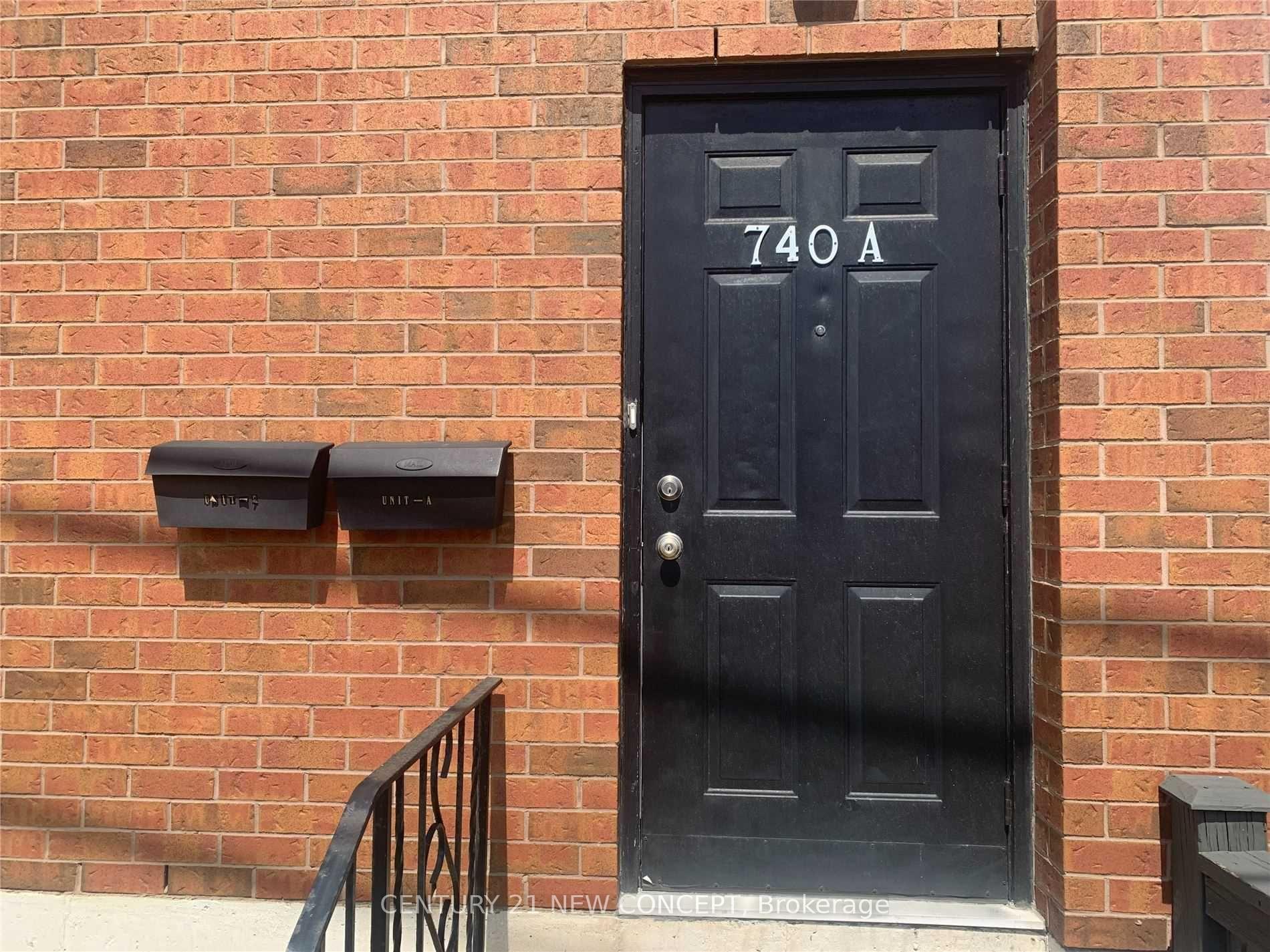 A - 740 Lakeshore Road E Mississauga Ontario Canada Rent residential HELEN KIM Century 21 New Concept, Brokerage*