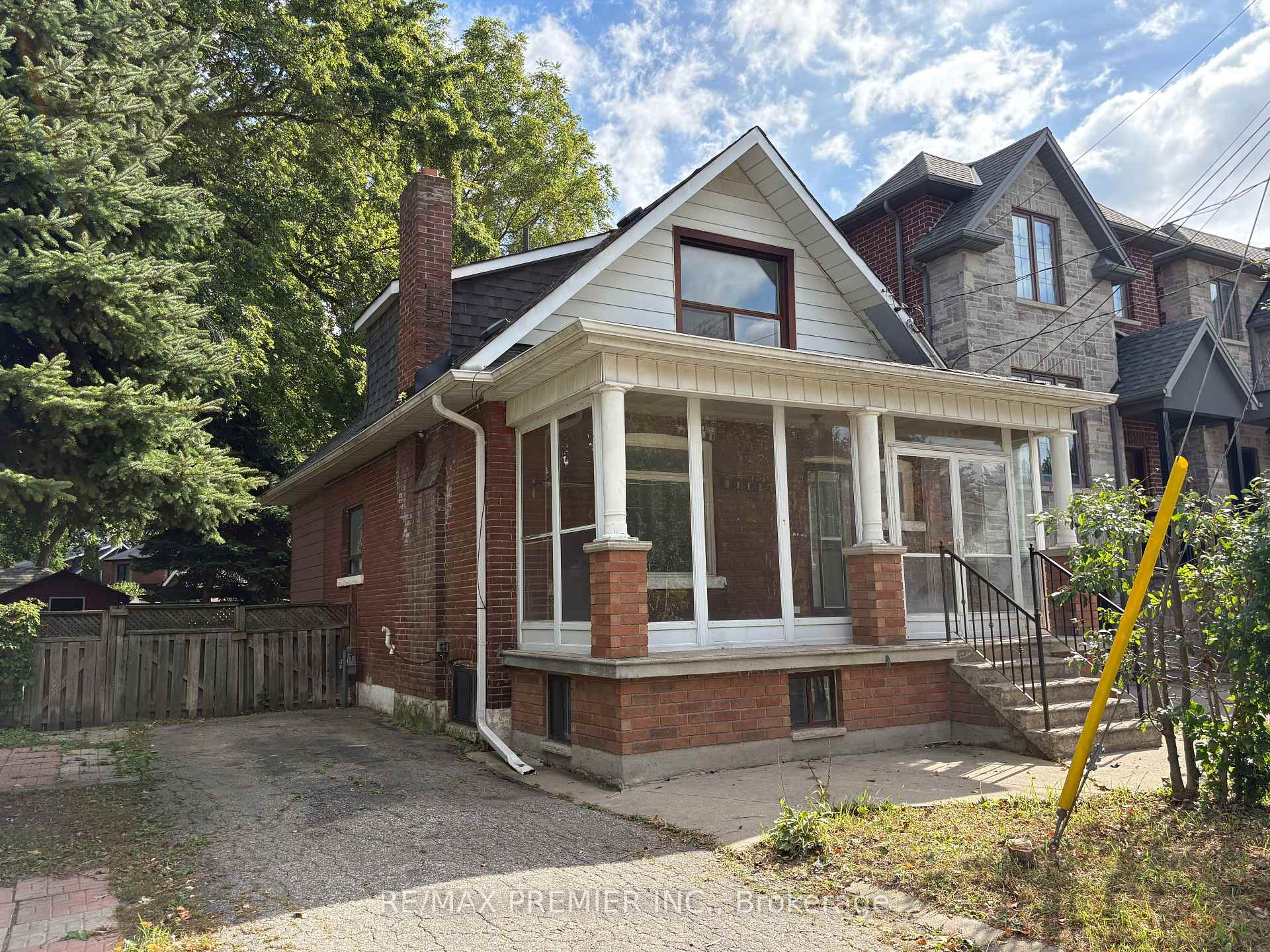 33 Royal York Road Toronto Ontario Canada Rent residential Leida Sefa RE/MAX PREMIER INC. Brokerage*