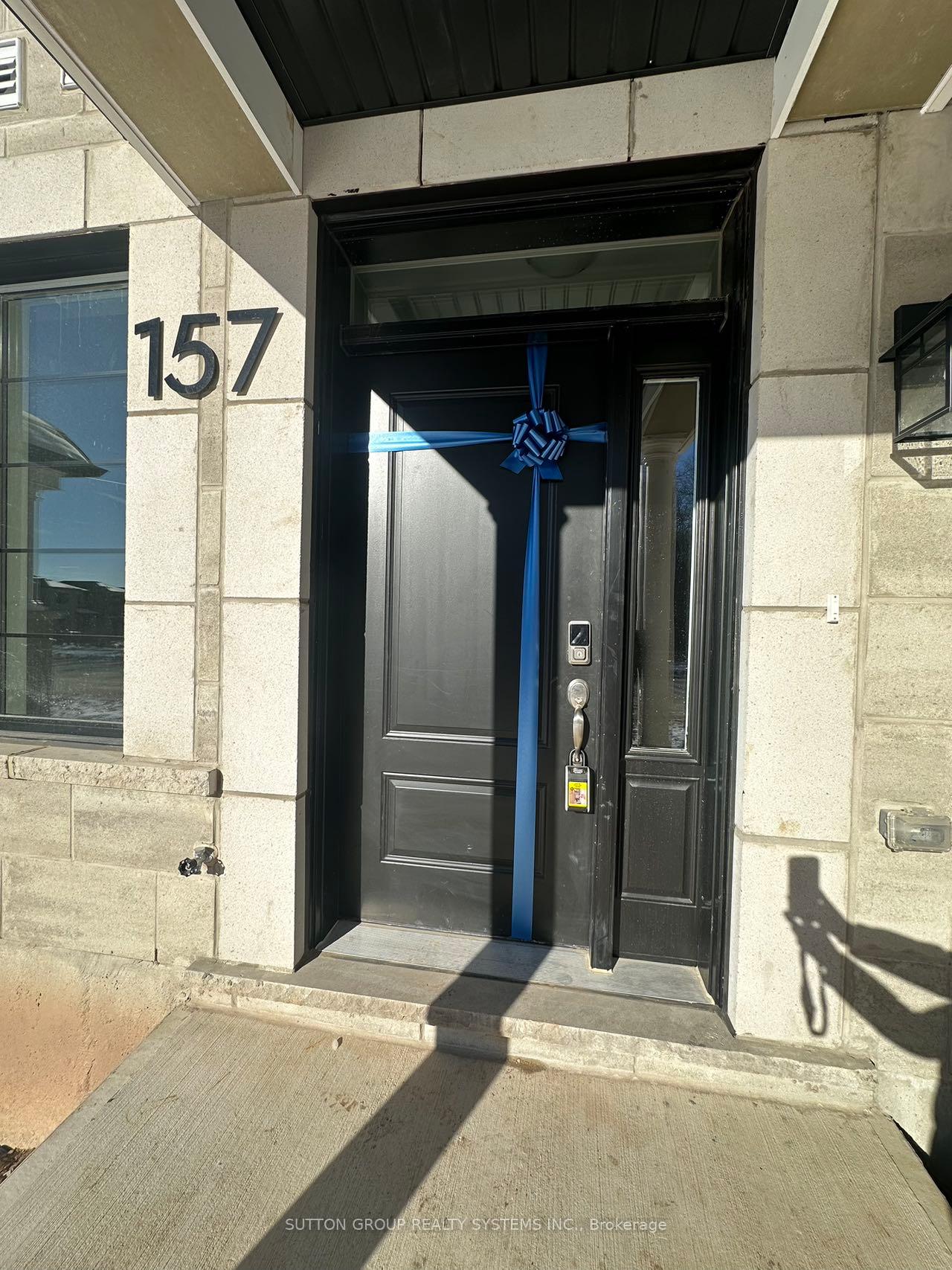 157 Settlers Road Oakville Ontario Canada Rent residential Shashi Ramu Sutton Group Realty Systems Inc, Brokerage *