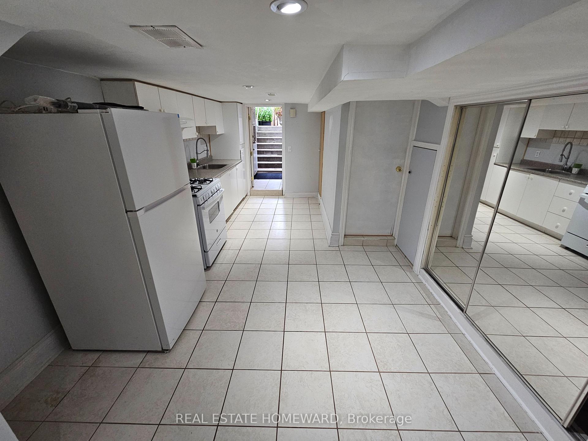 Lower level - 19 Keystone Avenue Toronto Ontario Canada Rent residential   Real Estate Homeward, Brokerage*