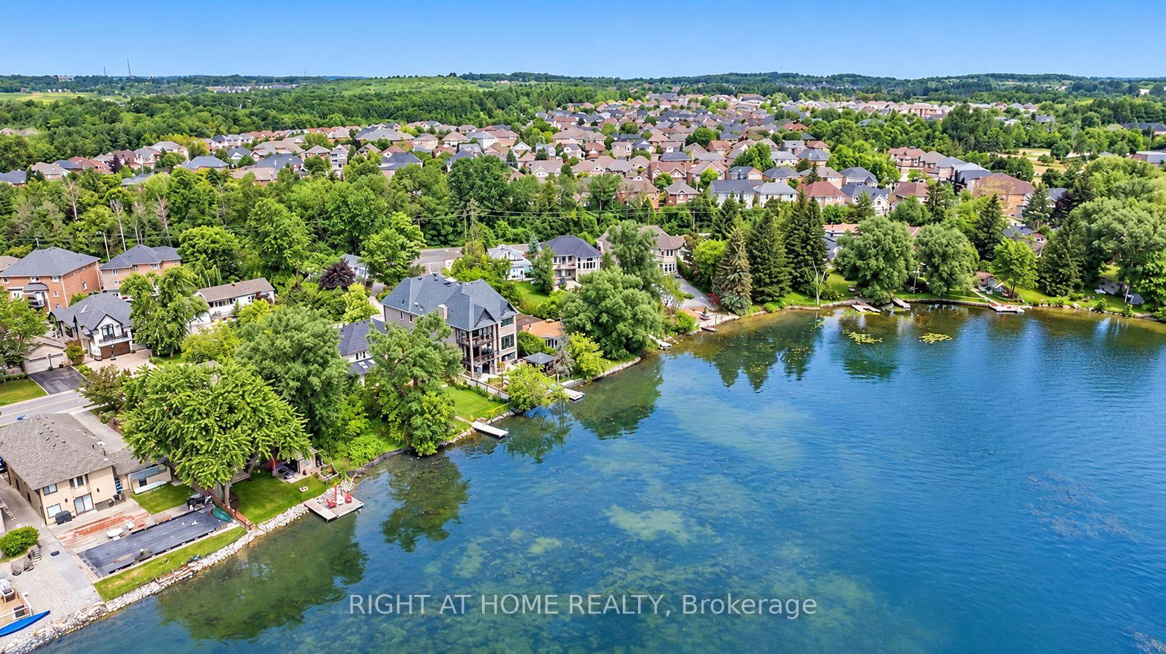 429 North Lake Road Richmond Hill Ontario Canada Sale residential Slavisa (Sasha) Garaca Right at Home Realty, Brokerage*