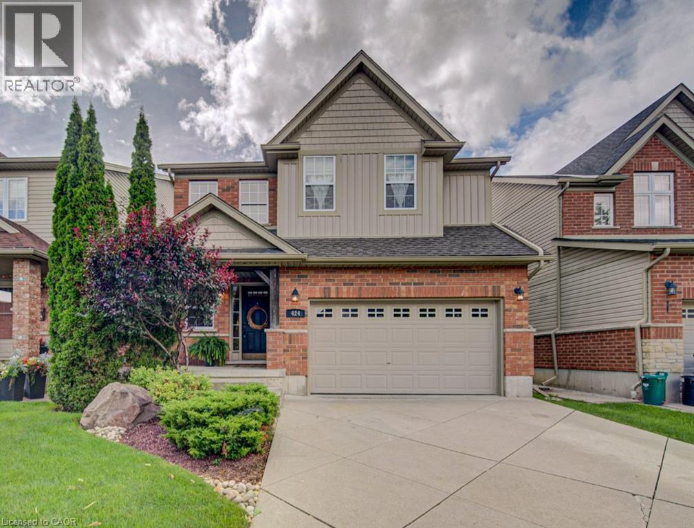 424 SAUVE Crescent Waterloo Ontario Canada Sale residential Eva Munch RE/MAX Twin City Realty Inc., Brokerage*