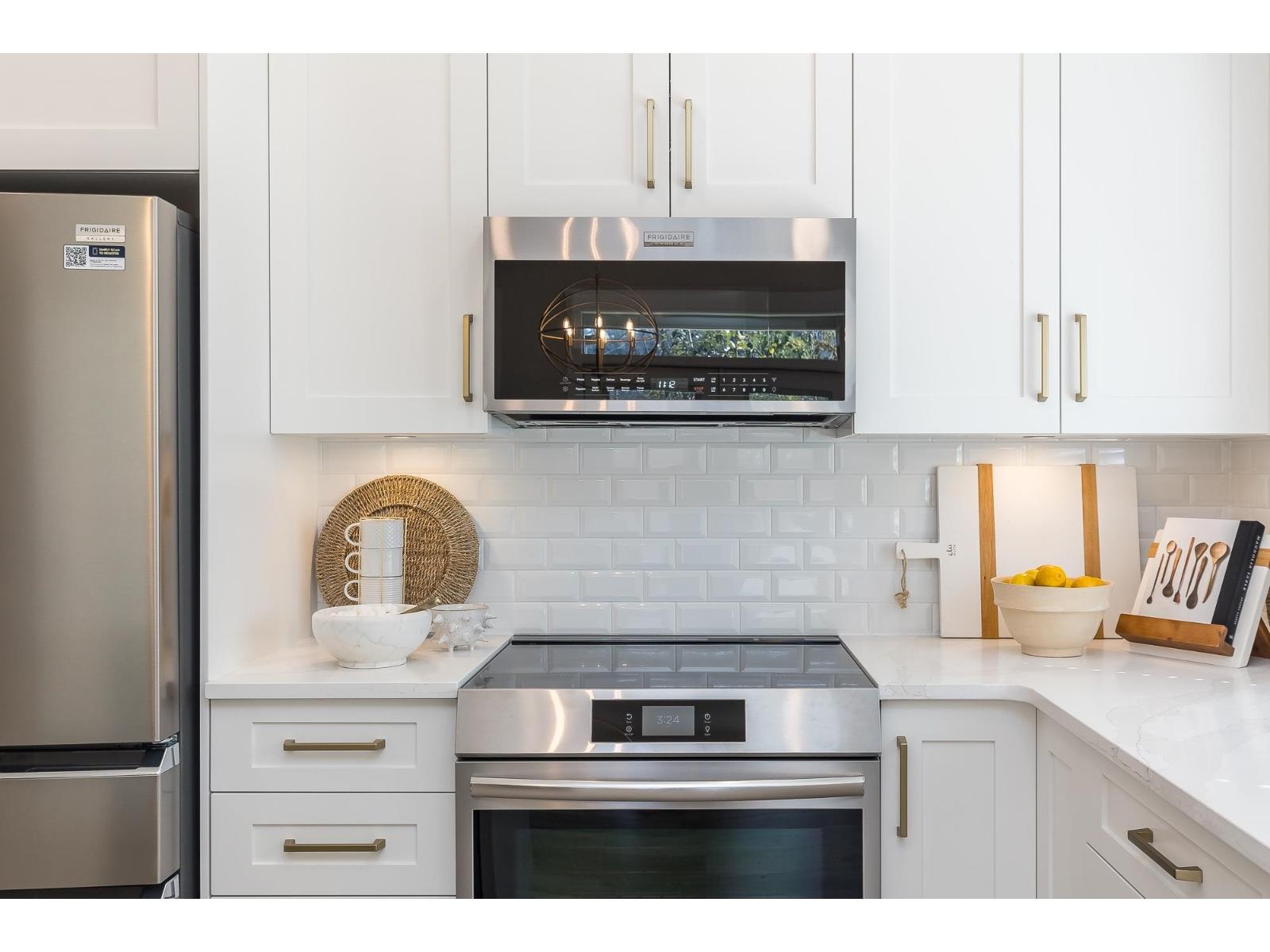 102 6211 CHILLIWACK RIVER ROAD|S Chilliwack British Columbia Canada Sale residential HomeLife Realty Services