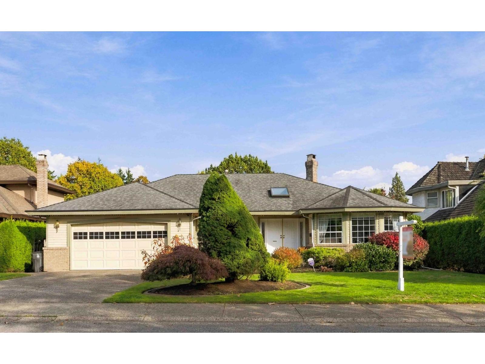 10536 BIRCHTREE GROVE Surrey British Columbia Canada Sale residential   HomeLife Benchmark Realty Corp.