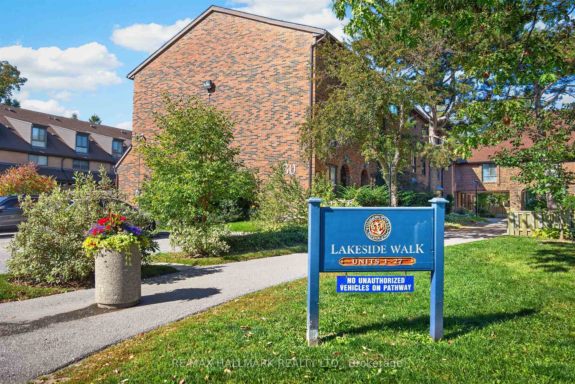 15 - 30 Livingston Road Toronto Ontario Canada Sale residential HomeLife Top Star Realty Inc., Brokerage *
