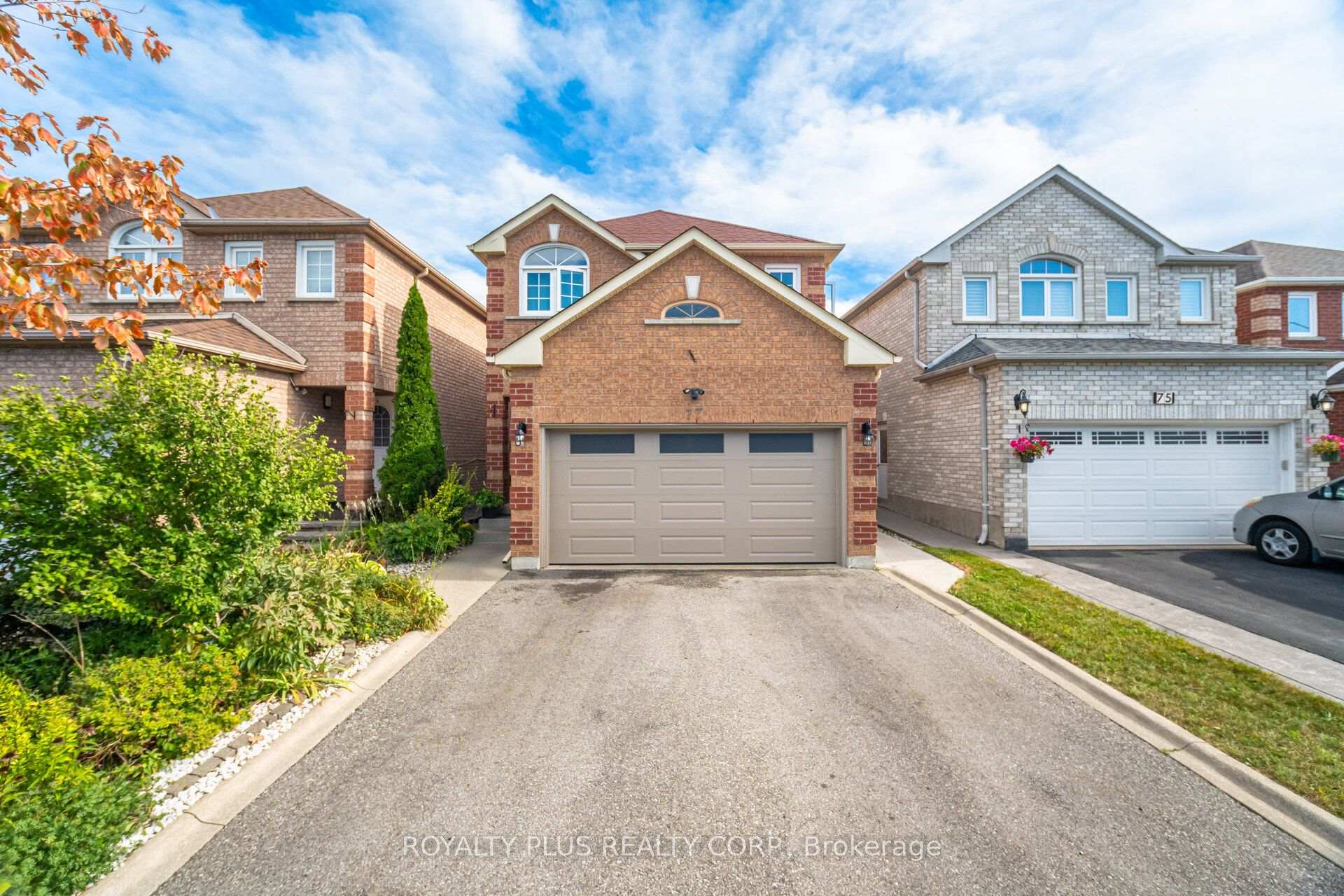 77 Arthurs Crescent Brampton Ontario Canada Sale residential Mary Barone ROYALTY PLUS REALTY CORP., Brokerage*
