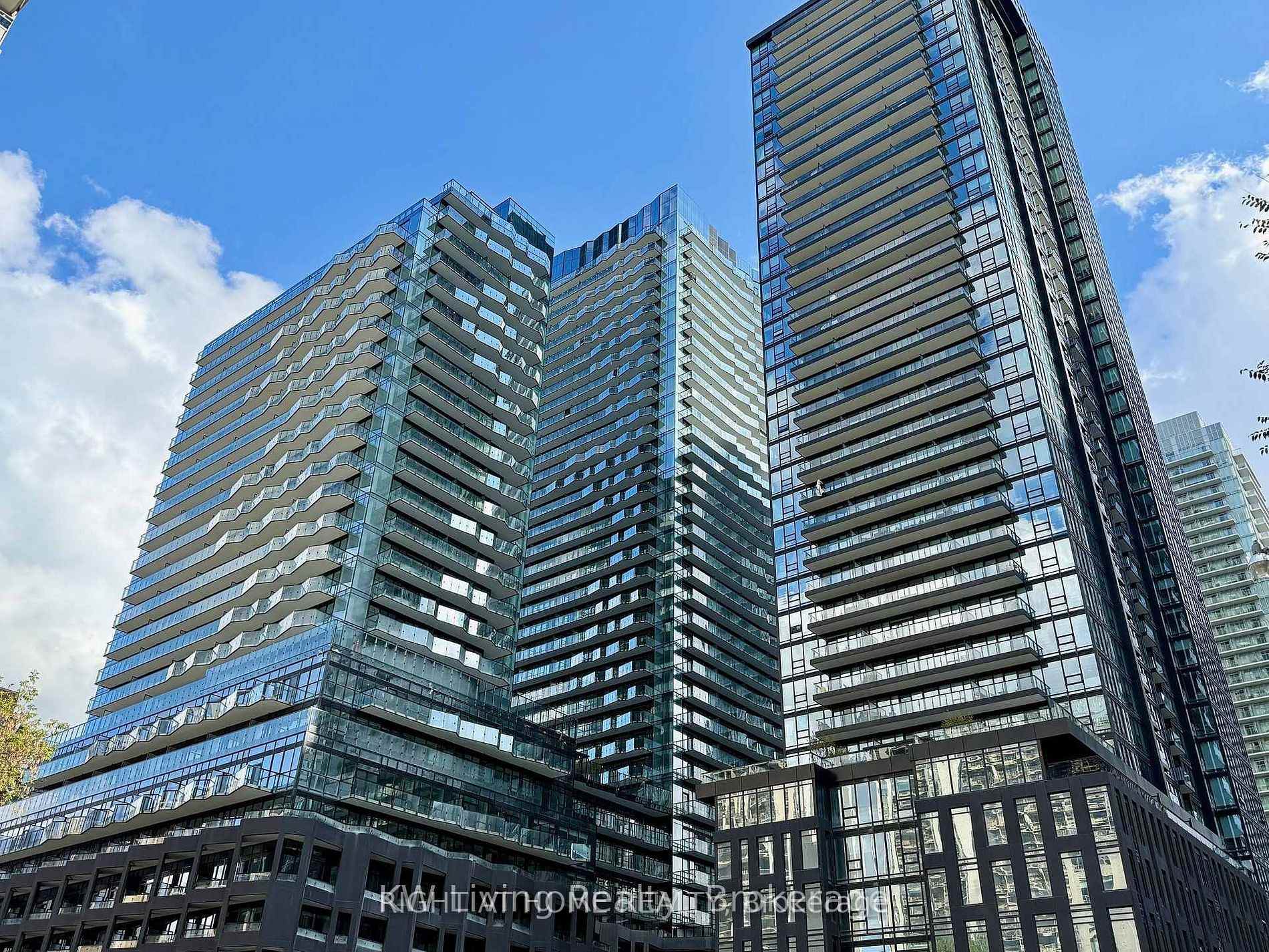 513 - 110 Broadway Avenue Toronto Ontario Canada Rent residential Paolo Castellano Right at Home Realty, Brokerage*