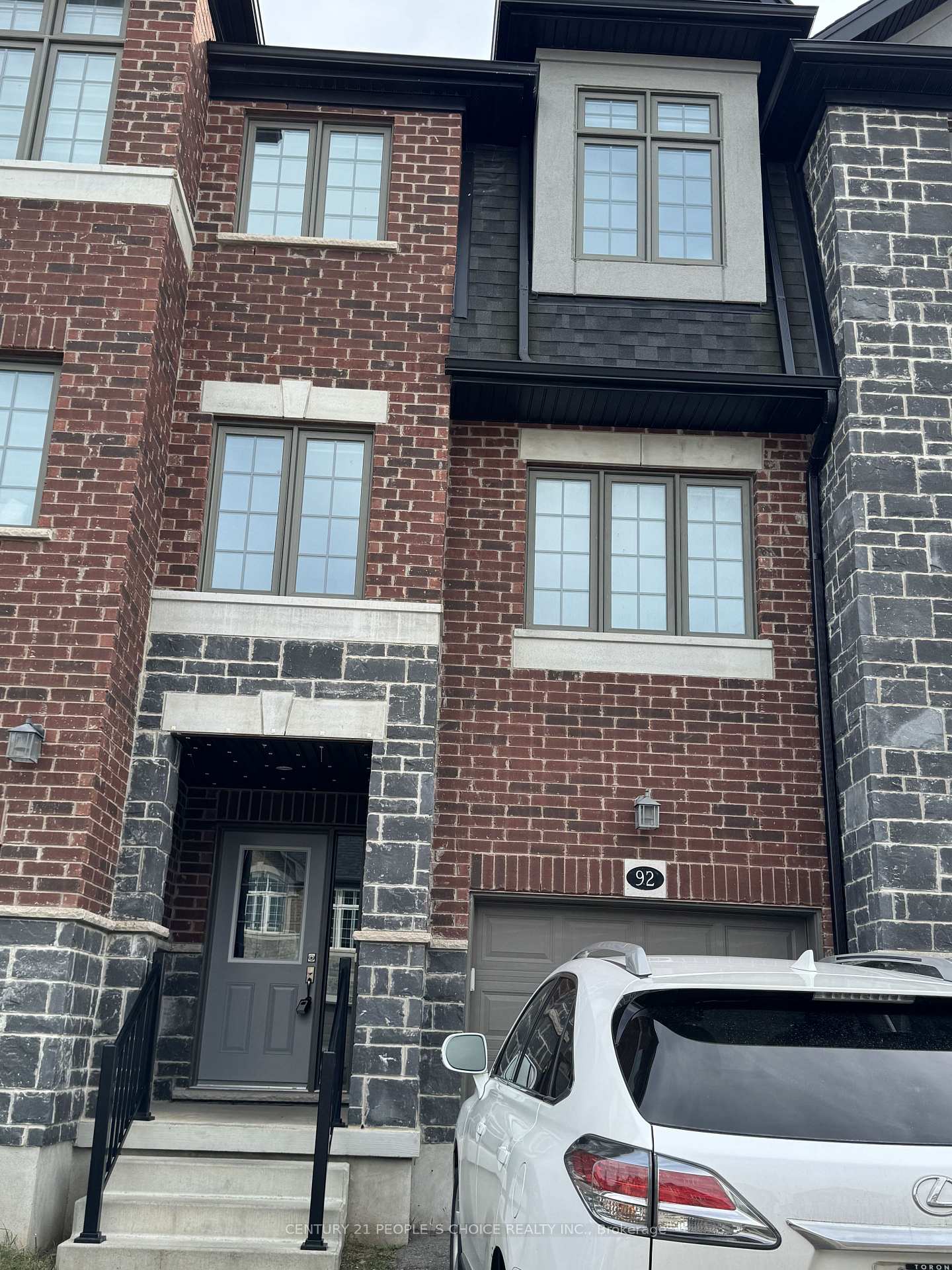 92 Monarch Woods Drive Kitchener Ontario Canada Rent residential Chabi Ori Century 21 People's Choice Realty Inc., Brokerage *
