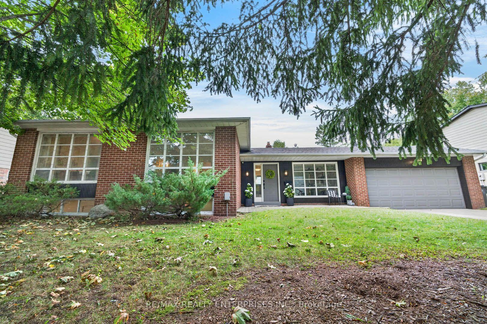 829 Terlin Boulevard Mississauga Ontario Canada Sale residential Debbie Wilson RE/MAX Realty Enterprises Inc., Brokerage*