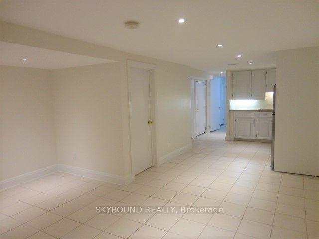 Lower - 190 Wineva Avenue Toronto Ontario Canada Rent residential   MOVETA REALTY INC., Brokerage*