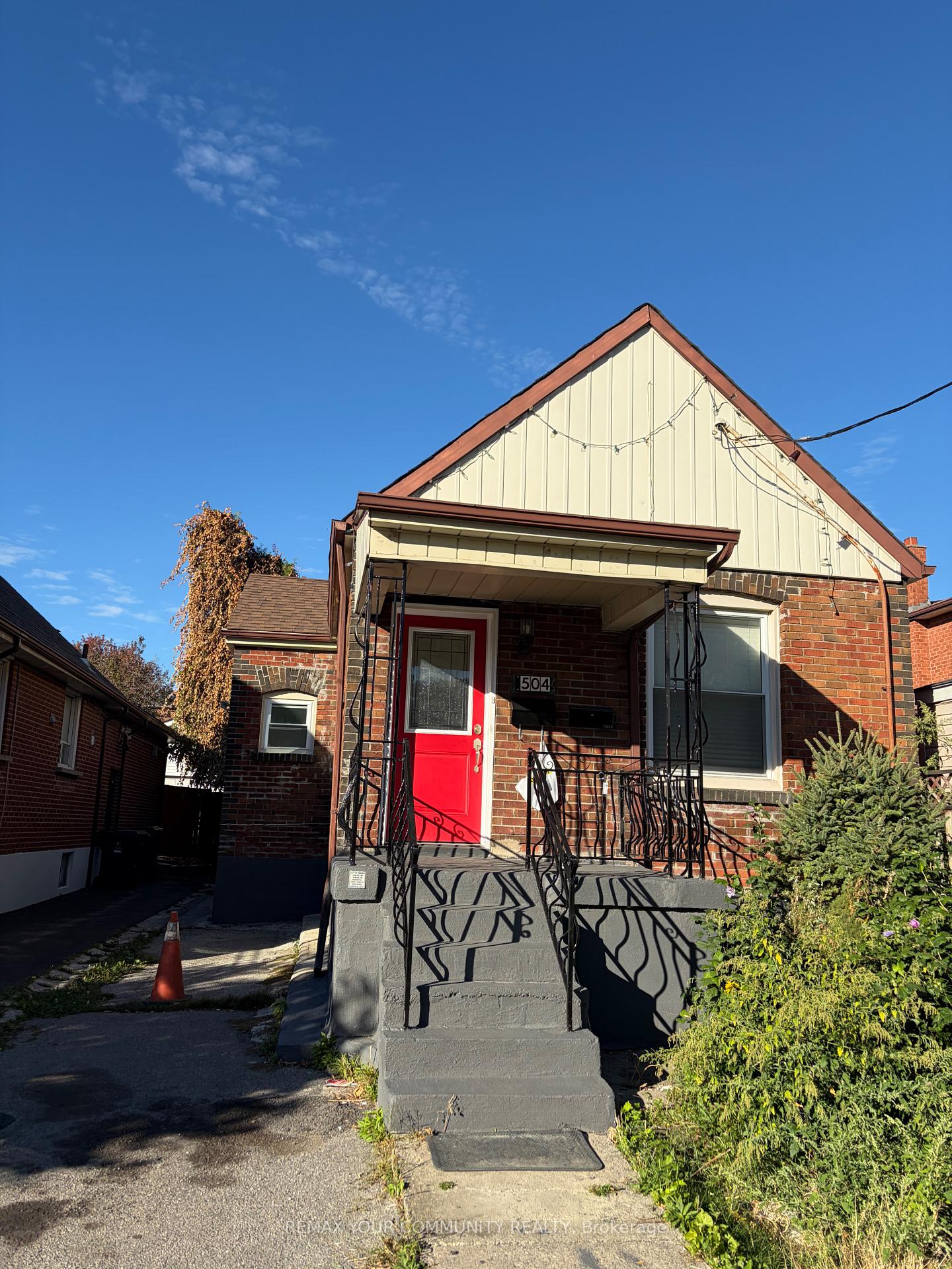 Main - 504 Caledonia Road Toronto Ontario Canada Rent residential ZARTOSHT VAHABI Re/Max Your Community Realty, Brokerage*