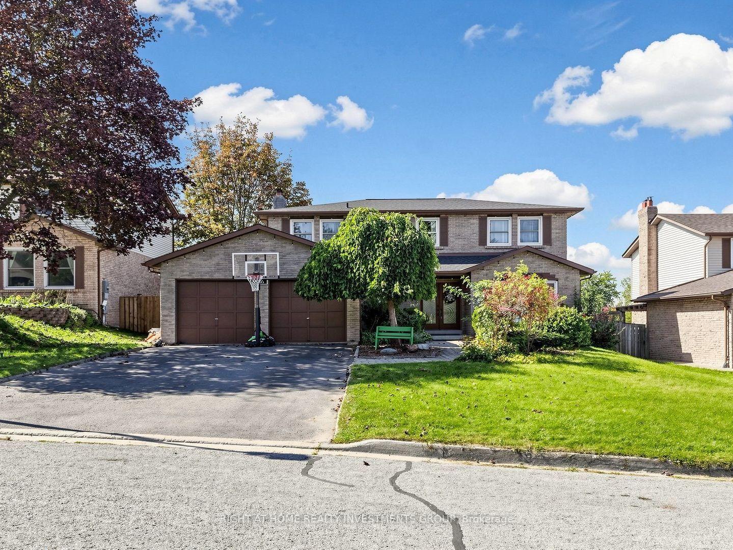 86 Burling Place Newmarket Ontario Canada Sale residential John Wan HomeLife Broadway Realty Inc., Brokerage*