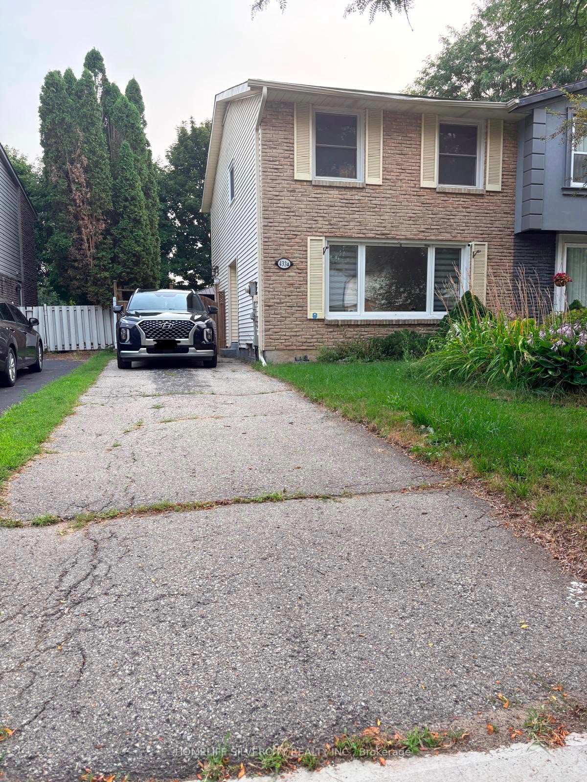 433 A Lee Avenue Waterloo Ontario Canada Rent residential   HomeLife Silvercity Realty Inc., Brokerage*