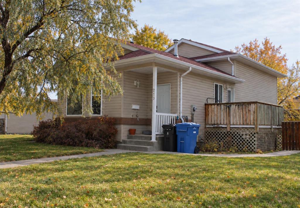213 Chilcotin RD W Lethbridge Alberta Canada Sale residential Christopher Rout PowerBroker Realty Inc