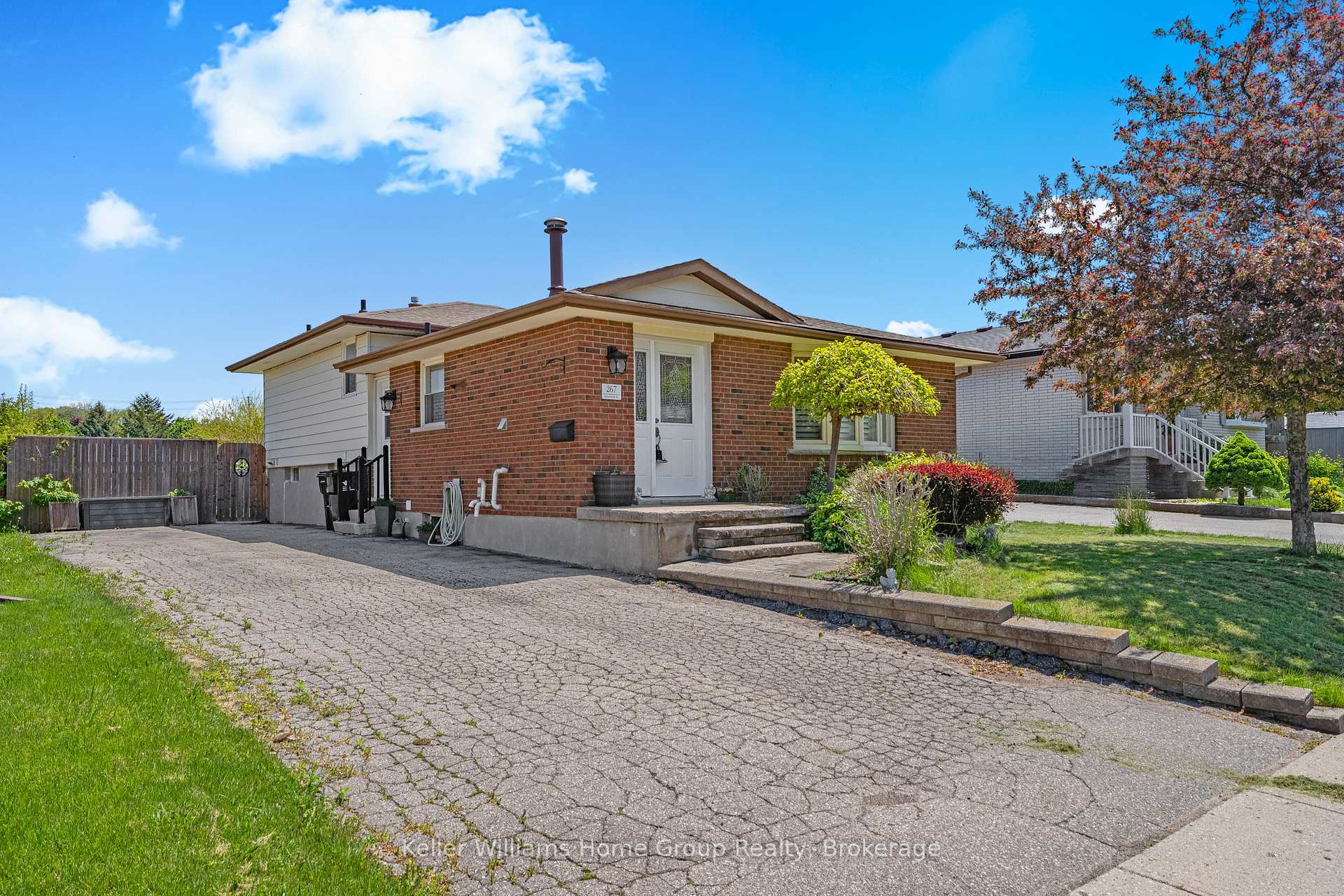 267 Bakersfield Drive Cambridge Ontario Canada Sale residential Dorothy Guerra Keller Williams Home Group Realty, Brokerage*