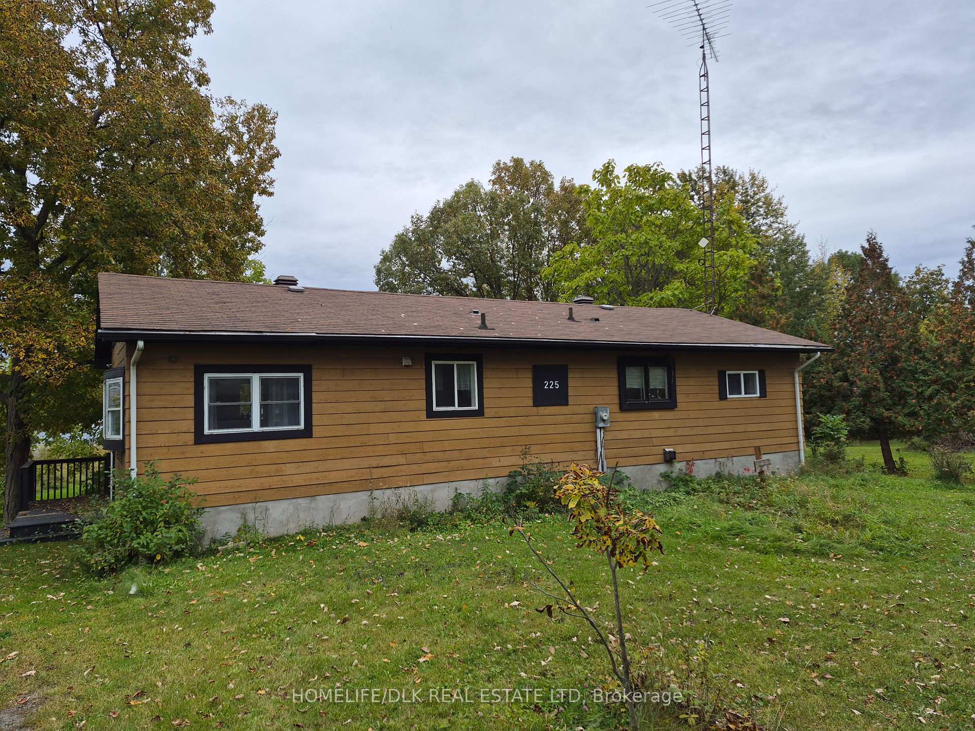 225 Johnson Bay Lane Frontenac Islands Ontario Canada Sale residential Jodi Wallace HomeLife/DLK Real Estate Ltd., Brokerage*