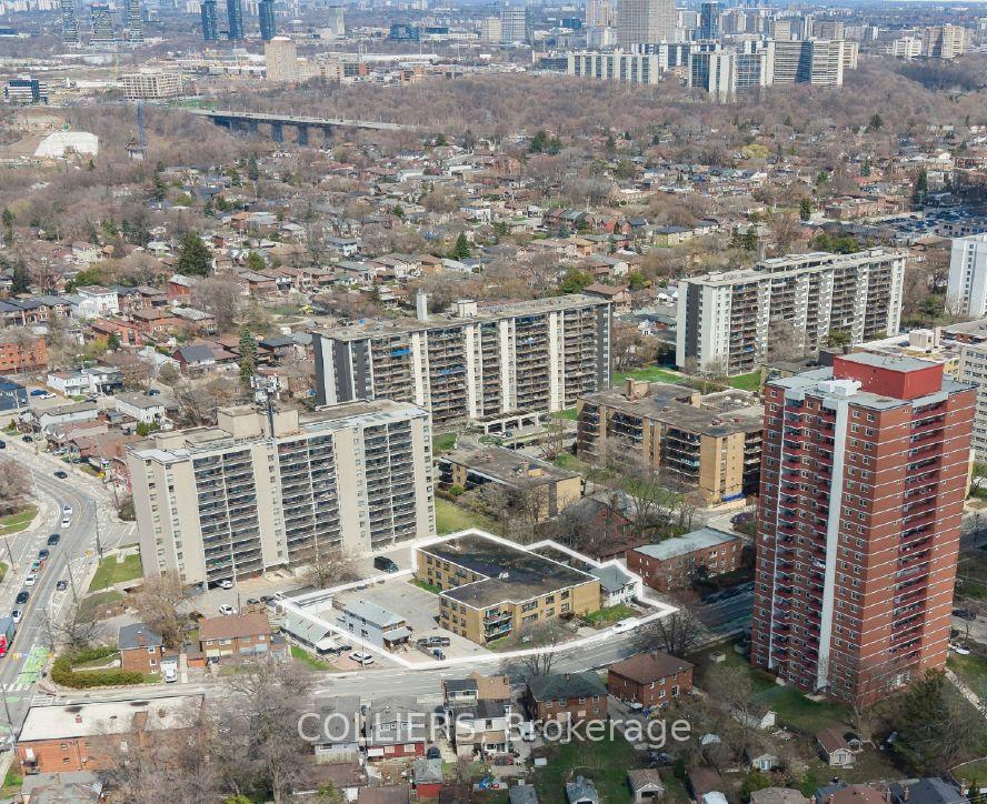 16-26 Coburn Avenue Toronto Ontario Canada Sale commercial   Bruce Murray - Real Estate Homeward, Brokerage