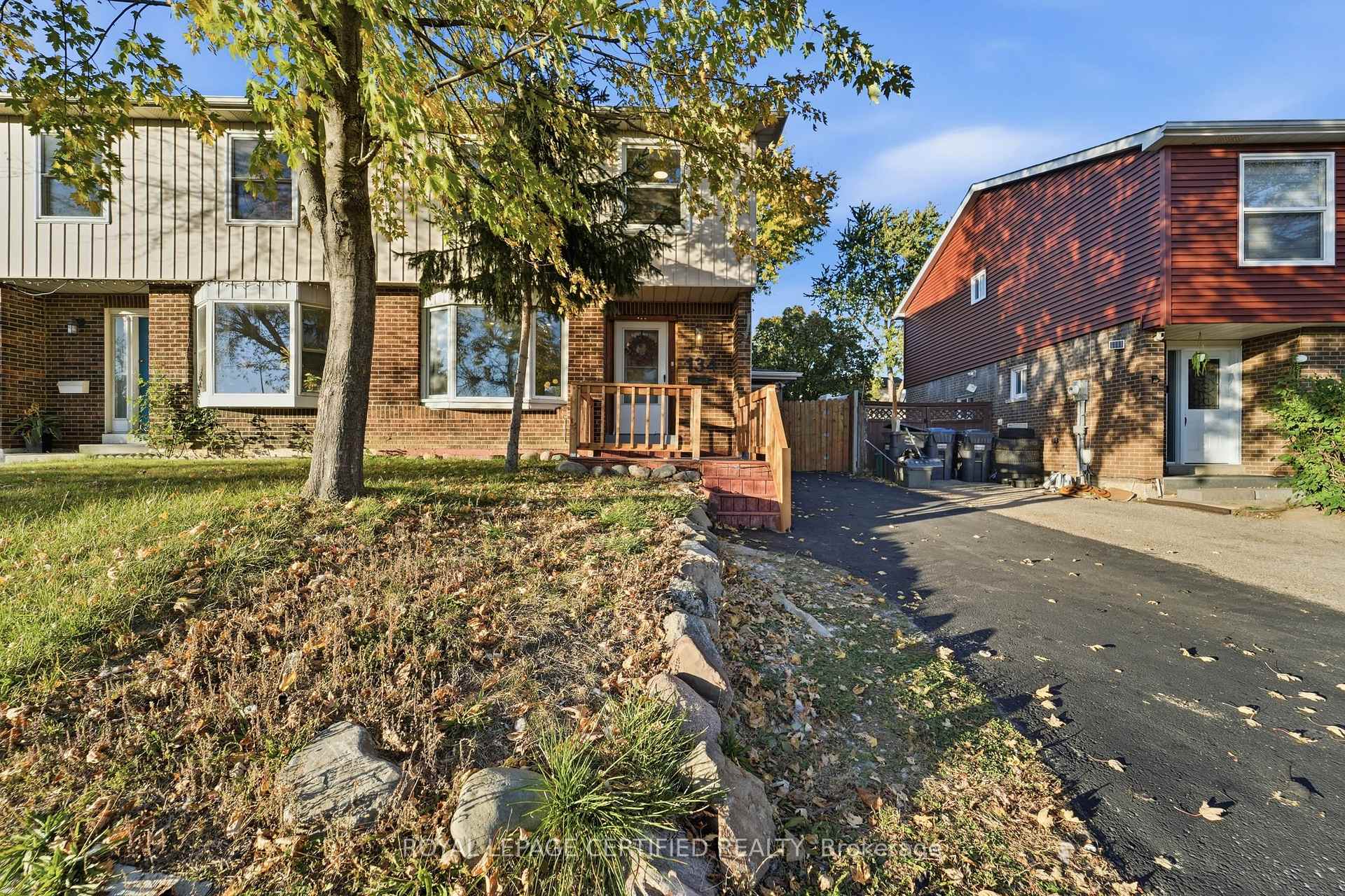 134 Hansen Road N Brampton Ontario Canada Sale residential Florina Craiu-Botan Royal Lepage Certified Realty, Brokerage*