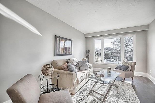 Main Fl - 167 Septonne Avenue Newmarket Ontario Canada Rent residential Yana Ivanova Right at Home Realty, Brokerage*