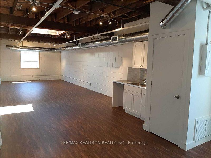 9B1 - 135 Tecumseth Street Toronto Ontario Canada Lease commercial Zac Koshy RE/MAX Realtron Realty Inc., Brokerage*