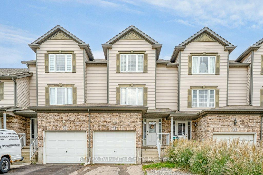 41 Madeleine Street Kitchener Ontario Canada Sale residential Jon Hiller RE/MAX Twin City Realty Inc., Brokerage*