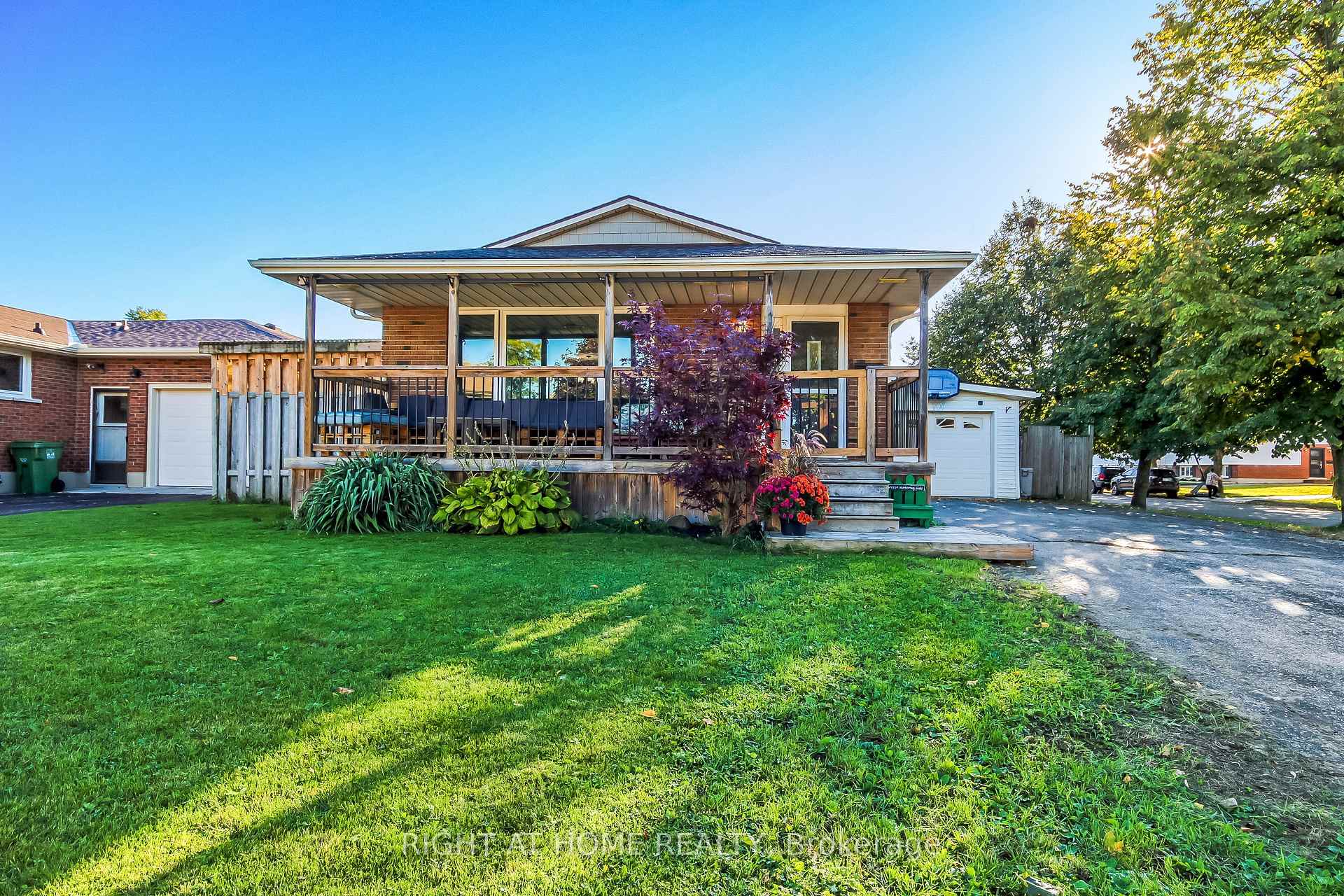 10 David Drive St. Thomas Ontario Canada Sale residential Frank Pontes RIGHT AT HOME REALTY