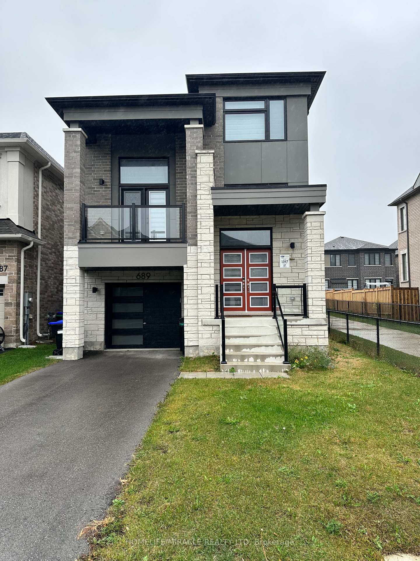 689 Mike Street Innisfil Ontario Canada Rent residential Gurpreet Multani HomeLife/Miracle Realty Ltd, Brokerage *