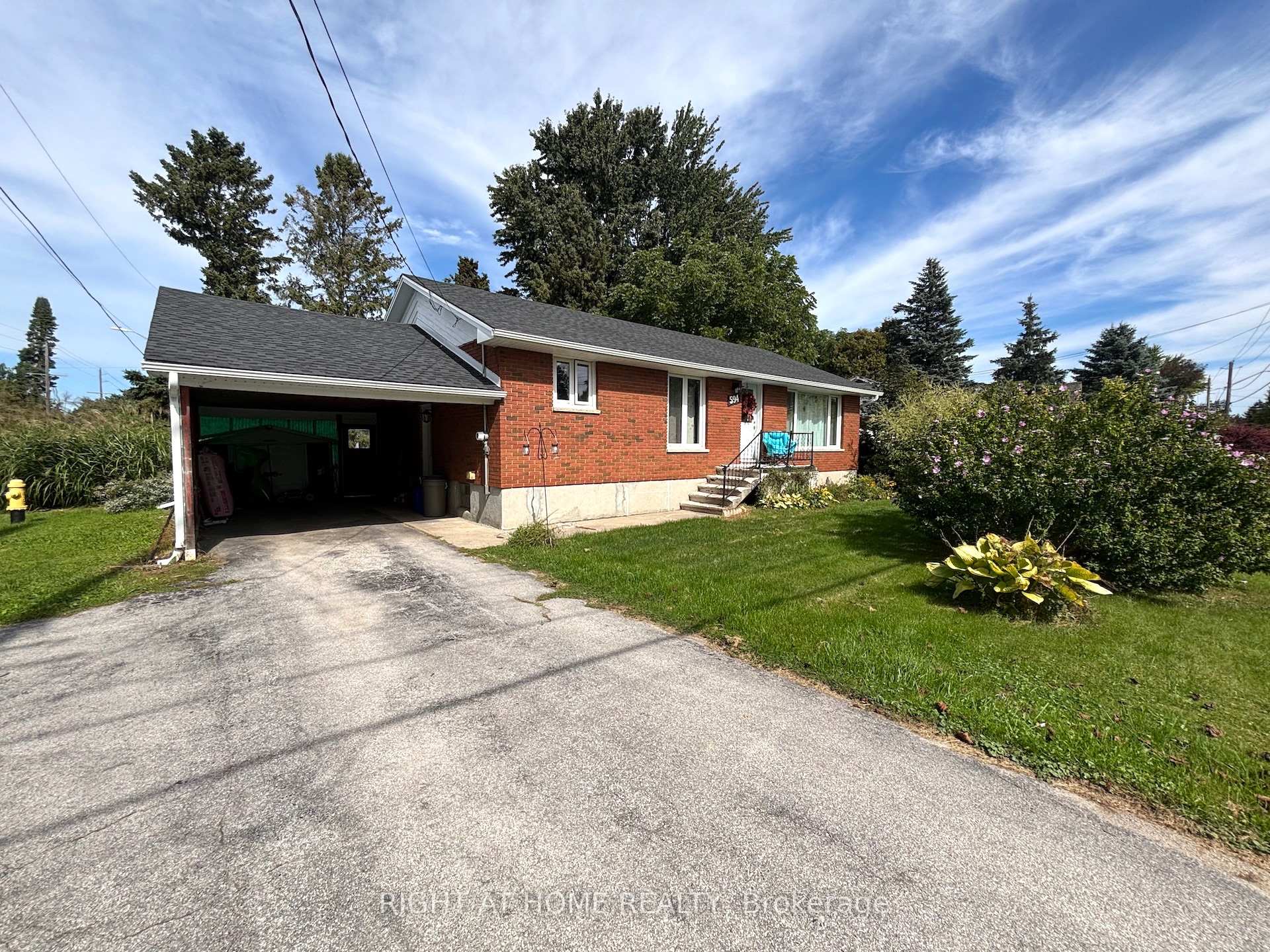 594 Miller Street Meaford Ontario Canada Sale residential Guido Bernal Right at Home Realty, Brokerage*
