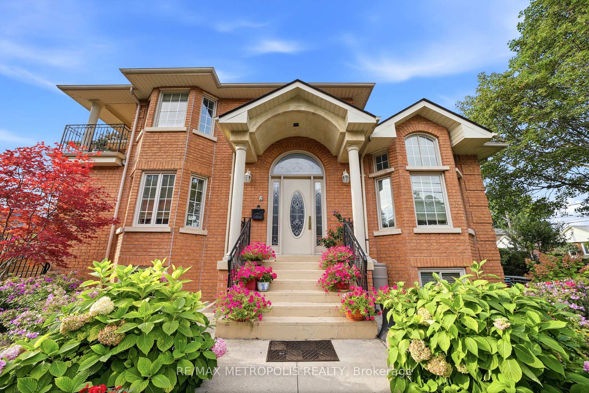 BSMT - 2 Denvale Road Toronto Ontario Canada Rent residential   RE/MAX Metropolis Realty Brokerage*
