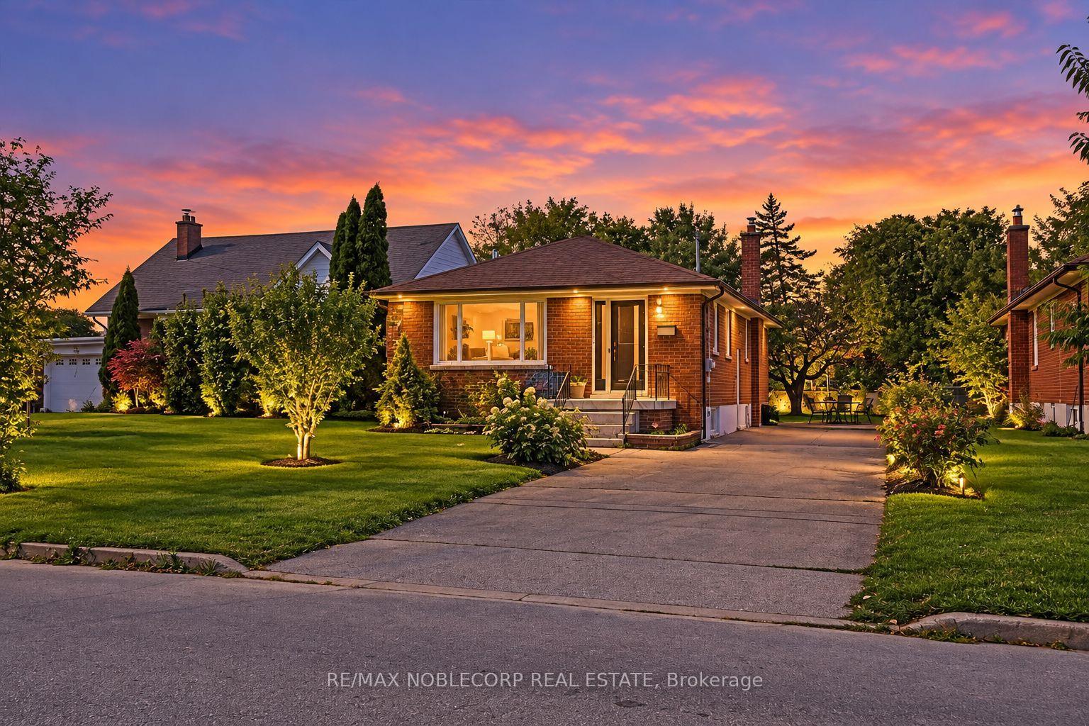 66 Gooderham Drive Toronto Ontario Canada Sold residential Robert De Maria Re/Max Noblecorp Real Estate, Brokerge*