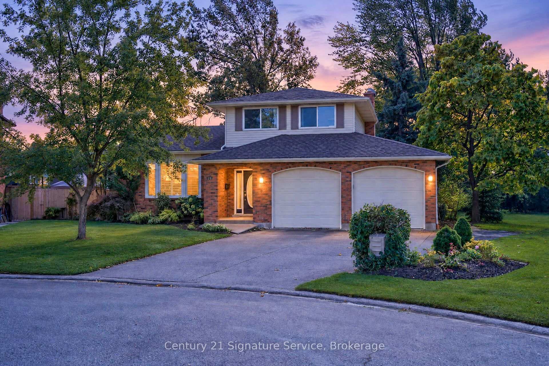 11 Fuller Crescent Thorold Ontario Canada Rent residential Gloria Valvasori ASP Century 21 Signature Service