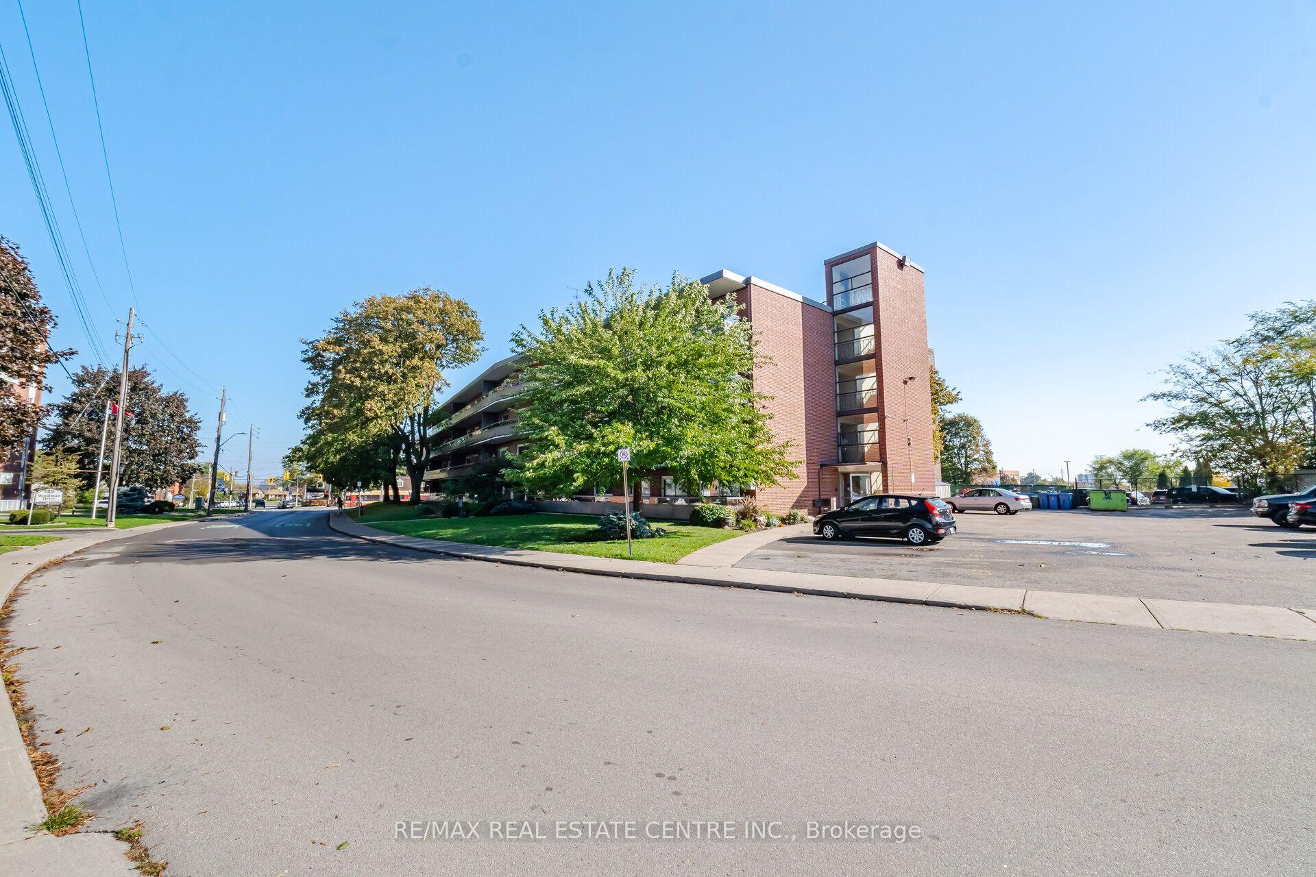 204 - 11 Woodman Drive S Hamilton Ontario Canada Sale residential Sachit Shetty RE/MAX Real Estate Centre Inc., Brokerage*