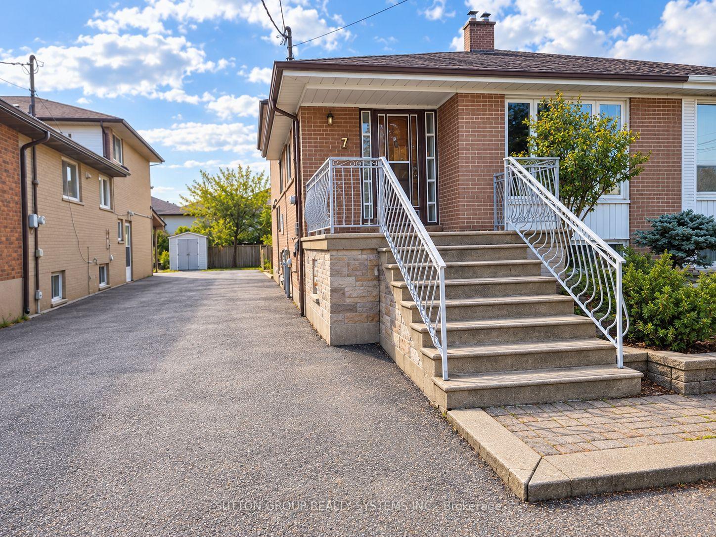 7 Pecan Court Toronto Ontario Canada Sale residential ZORICA GRUJIC Sutton Group Realty Systems Inc, Brokerage *