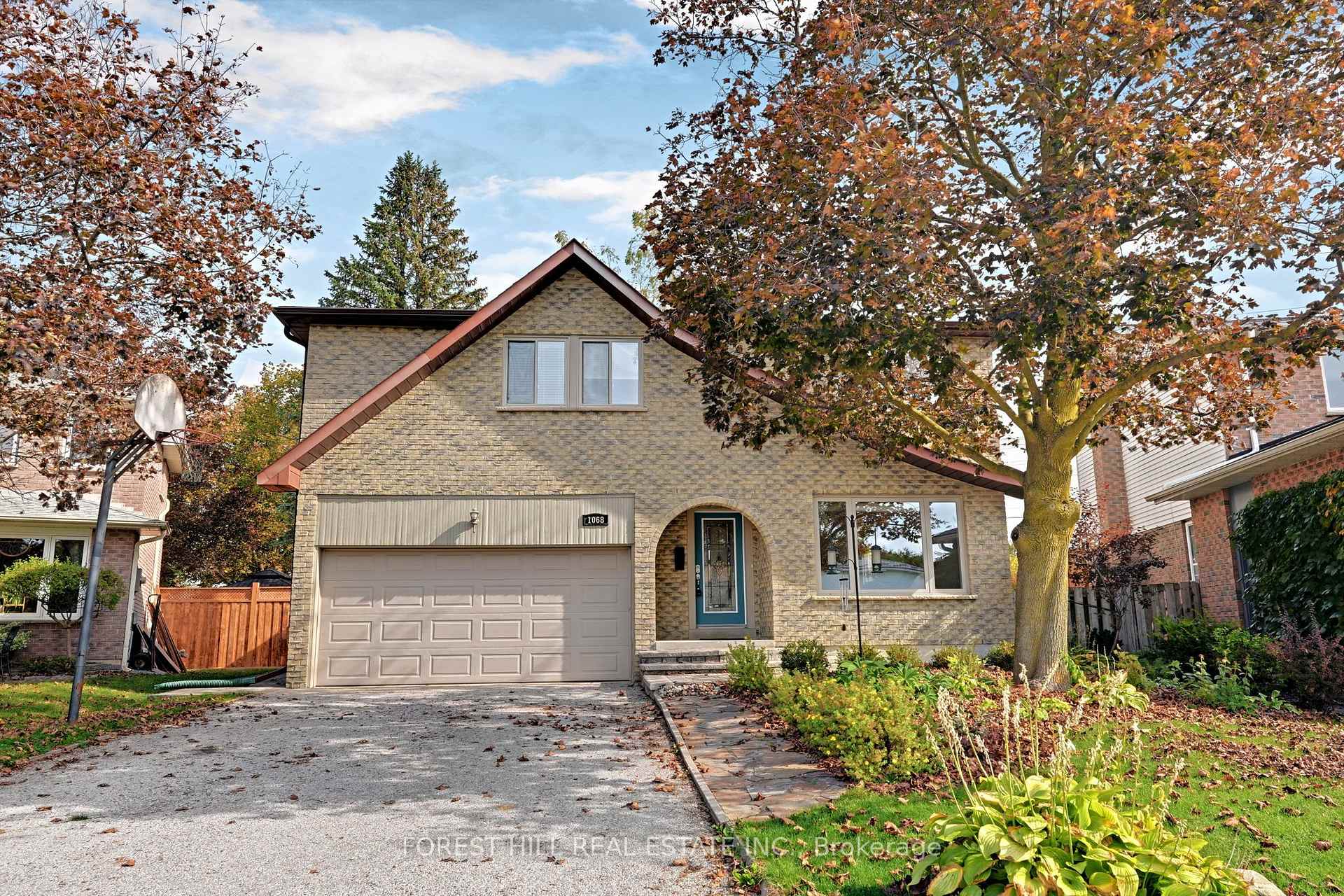 1068 Wildwood Drive Newmarket Ontario Canada Sale residential Stephanie Lerner Forest Hill Real Estate Inc., Brokerage*