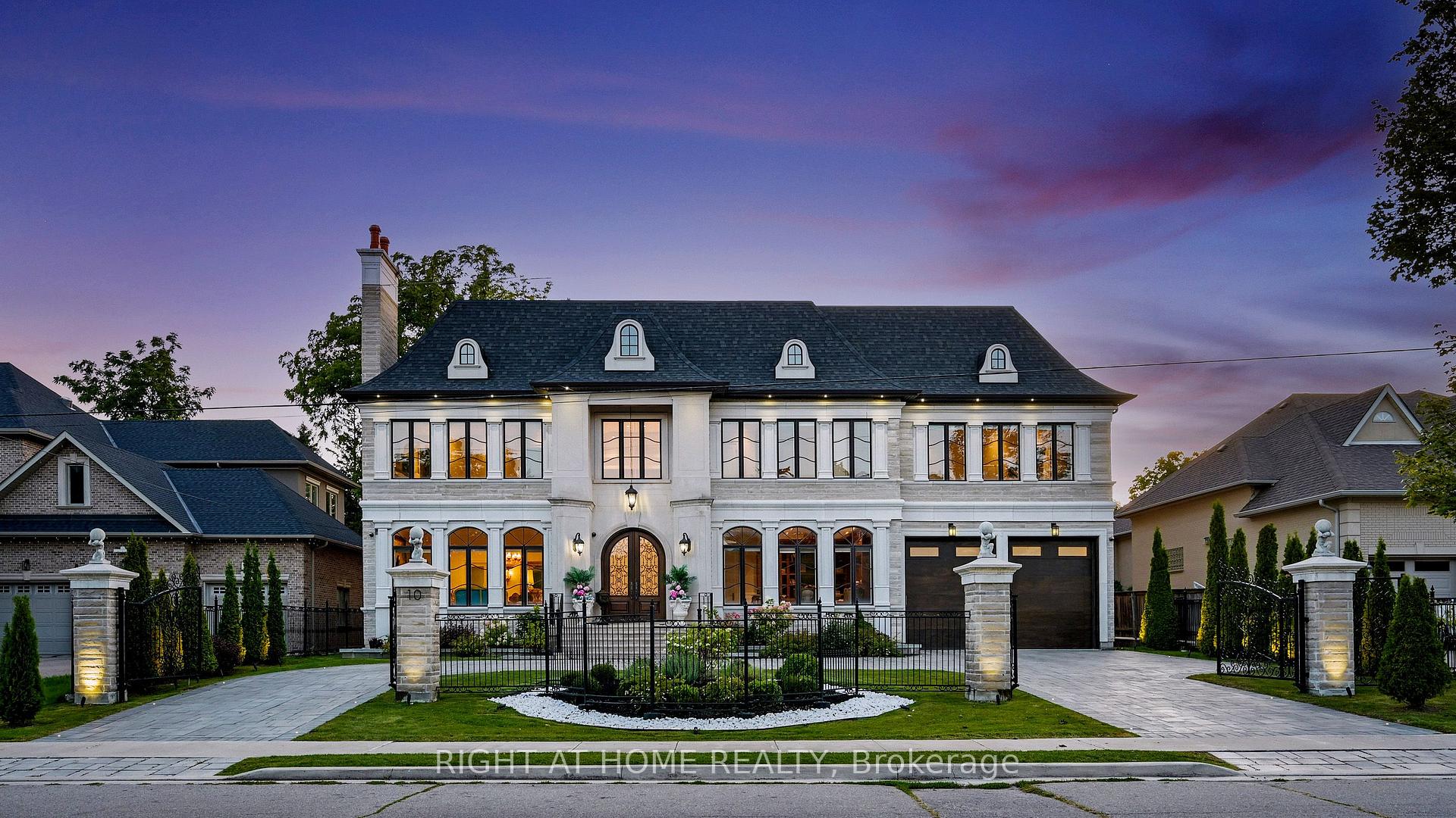 10 Yongeview Avenue Richmond Hill Ontario Canada Sale residential Vahid Taheri Right at Home Realty, Brokerage*