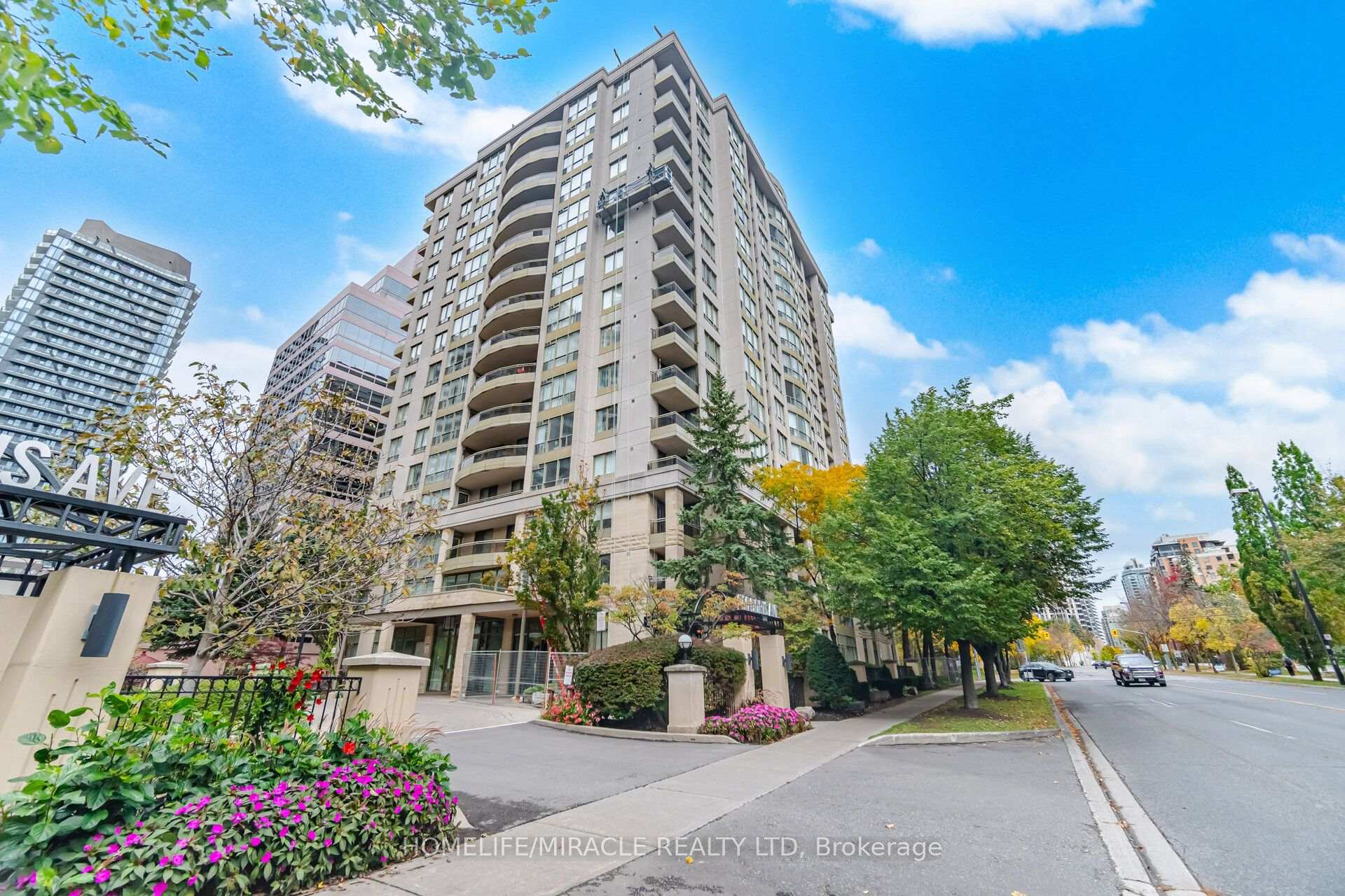 301 - 260 Doris Avenue Toronto Ontario Canada Sale residential Gurpreet Multani HomeLife/Miracle Realty Ltd, Brokerage *