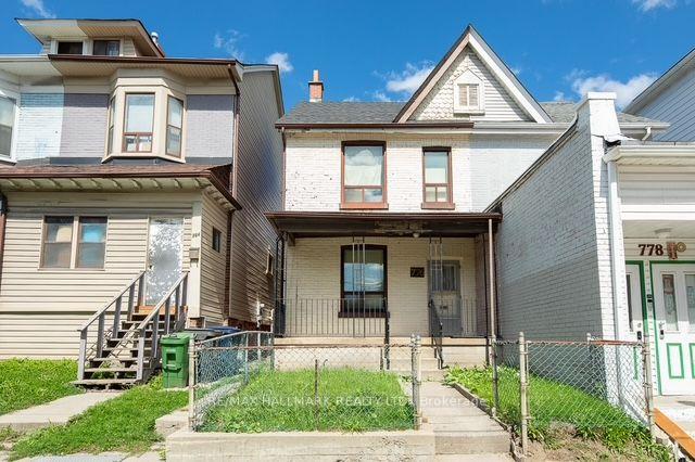 776 Gerrard Street E Toronto Ontario Canada Sale residential   Bruce Murray - Real Estate Homeward, Brokerage