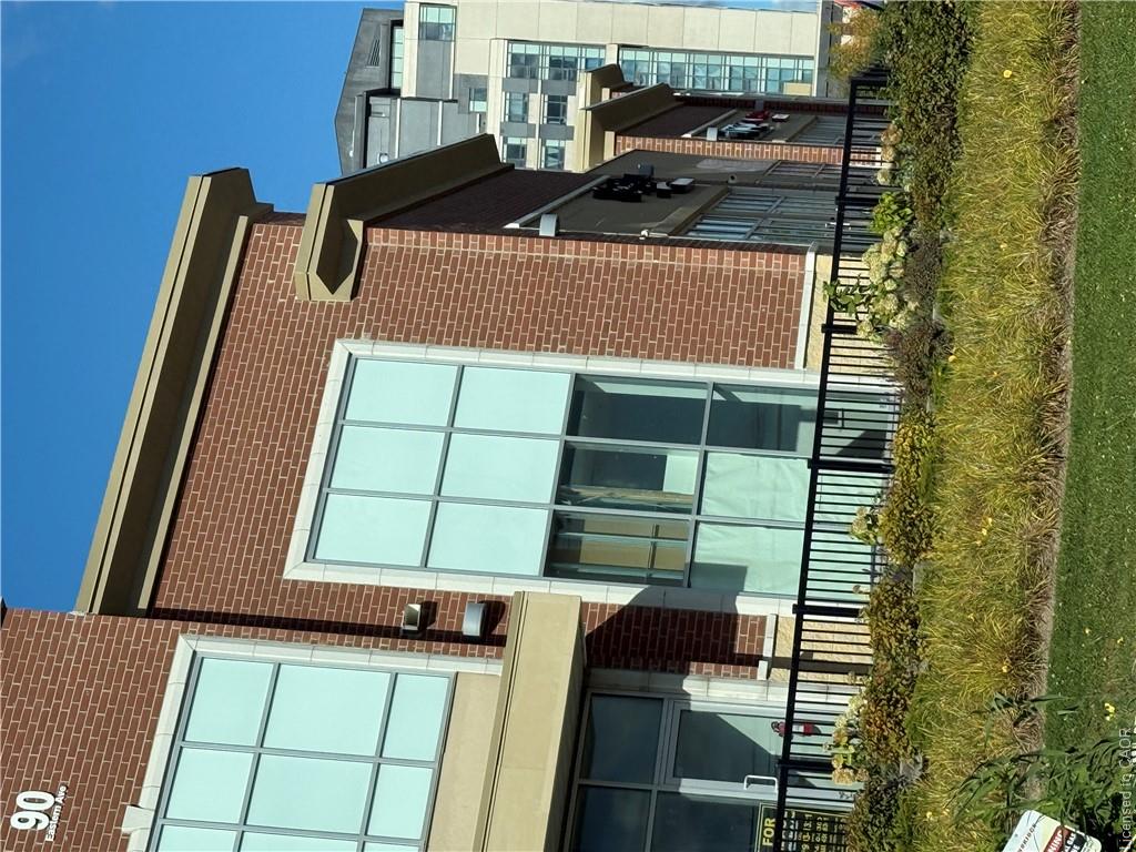 25 - 90 Eastern Avenue Brampton Ontario Canada Lease commercial Matt Esekie Sutton Group-Admiral Realty Inc., Brokerage *