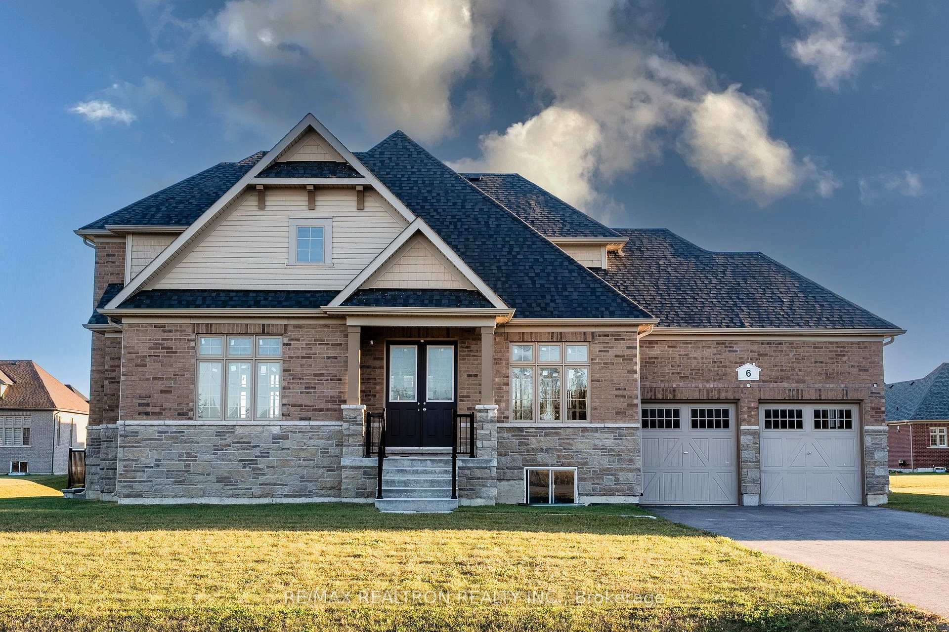 6 Skyvue Crescent Quinte West Ontario Canada Sale residential Maria Mitchell RE/MAX Realtron Realty, Inc. Brokerage*