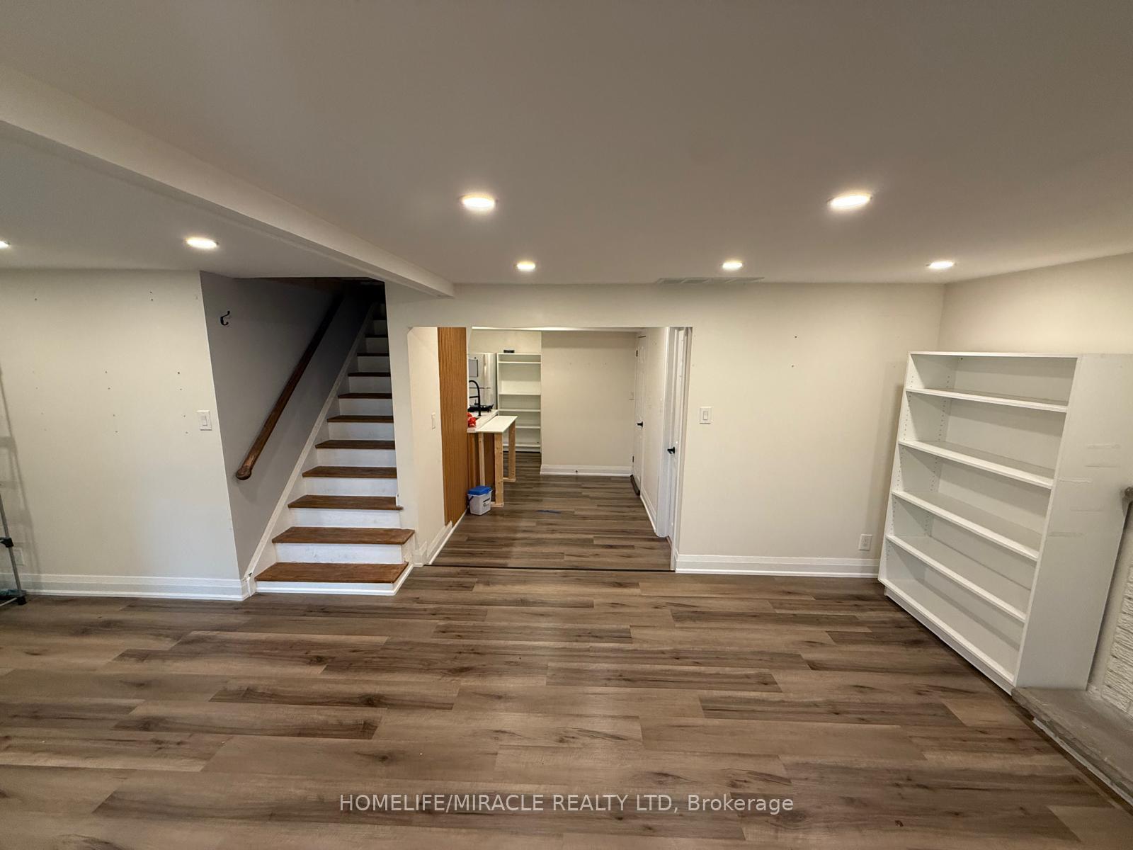 Bsmt - 838 Grace Street Newmarket Ontario Canada Rent residential Ruby Malik HomeLife/Miracle Realty Ltd., Brokerage*