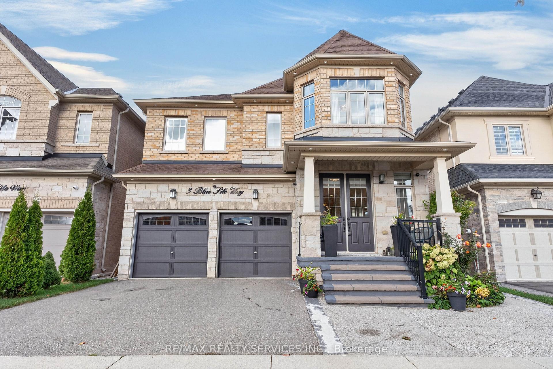 3 Blue Silo Way Brampton Ontario Canada Sale residential Surjit & Nishtha Dhanjal RE/MAX Realty Services Inc., Brokerage*