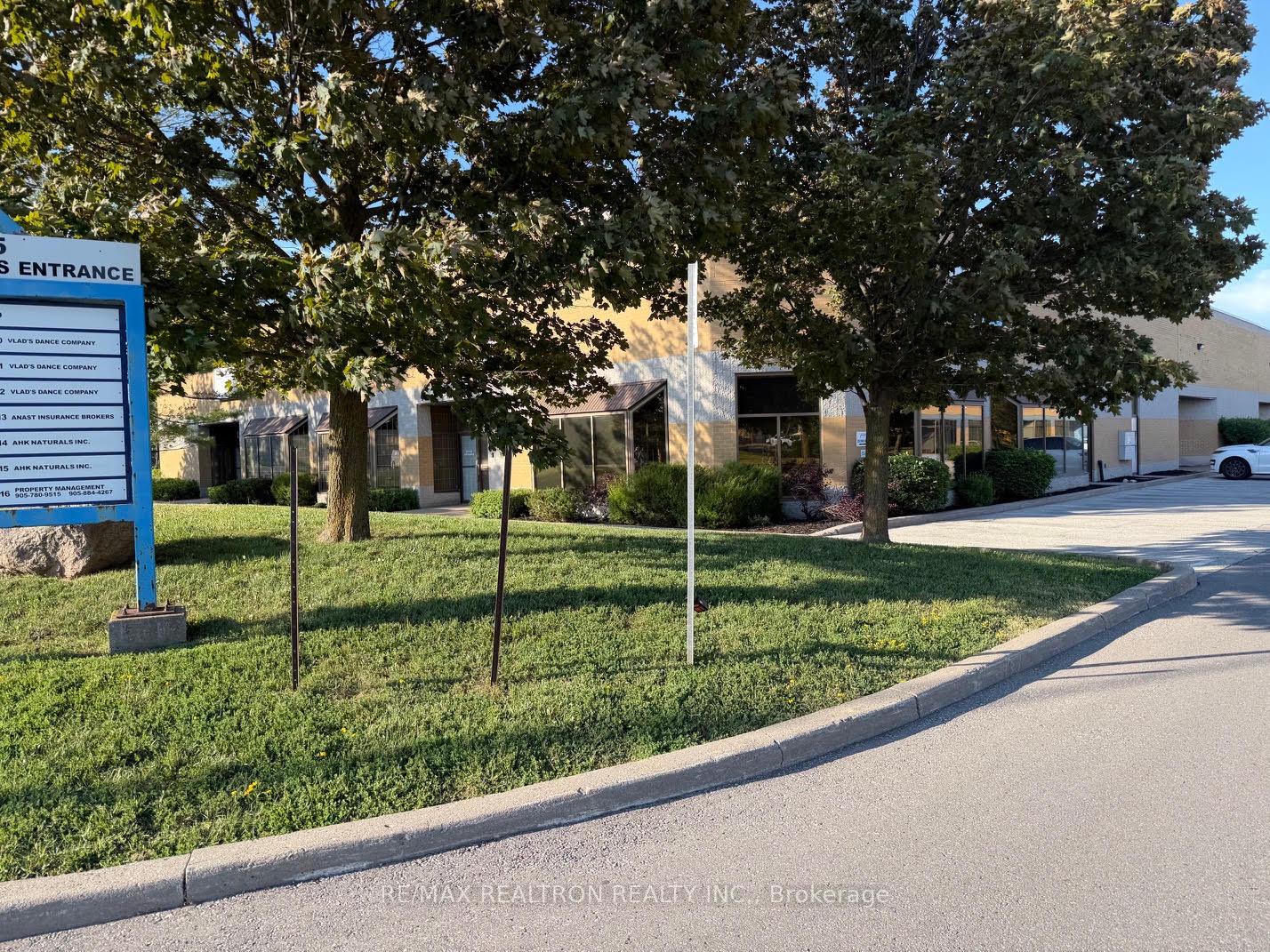 4 - 565 Edward Avenue Richmond Hill Ontario Canada Sale commercial   Bruce Murray - Real Estate Homeward, Brokerage