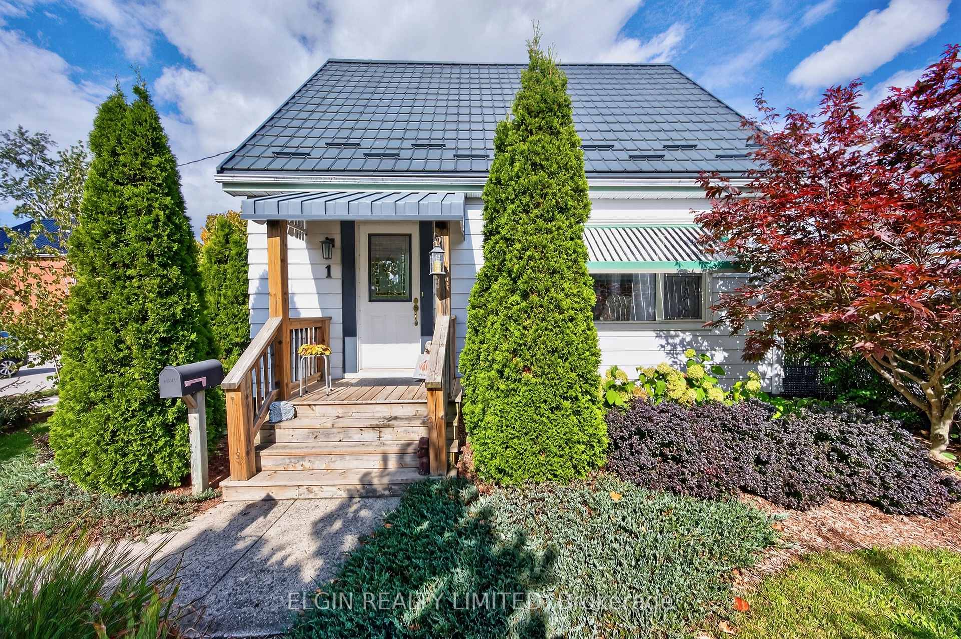 1 Trafalgar Street St. Thomas Ontario Canada Sale residential   Elgin Realty 