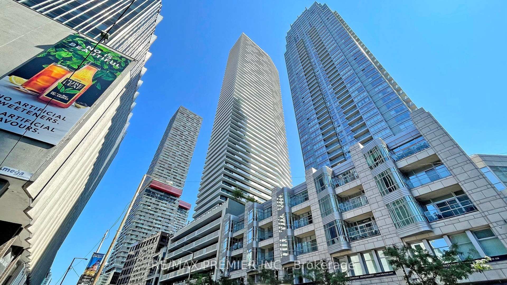 3105 - 2221 Yonge Street Toronto Ontario Canada Rent residential Leida Sefa RE/MAX PREMIER INC. Brokerage*